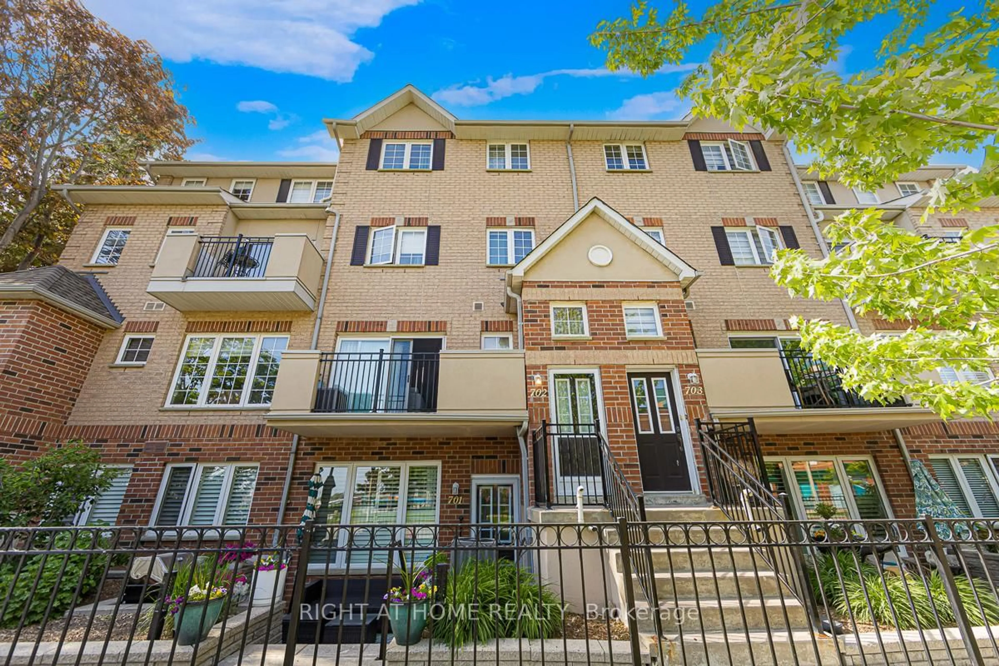 Patio, street for 1400 The Esplanade #702, Pickering Ontario L1V 6V2