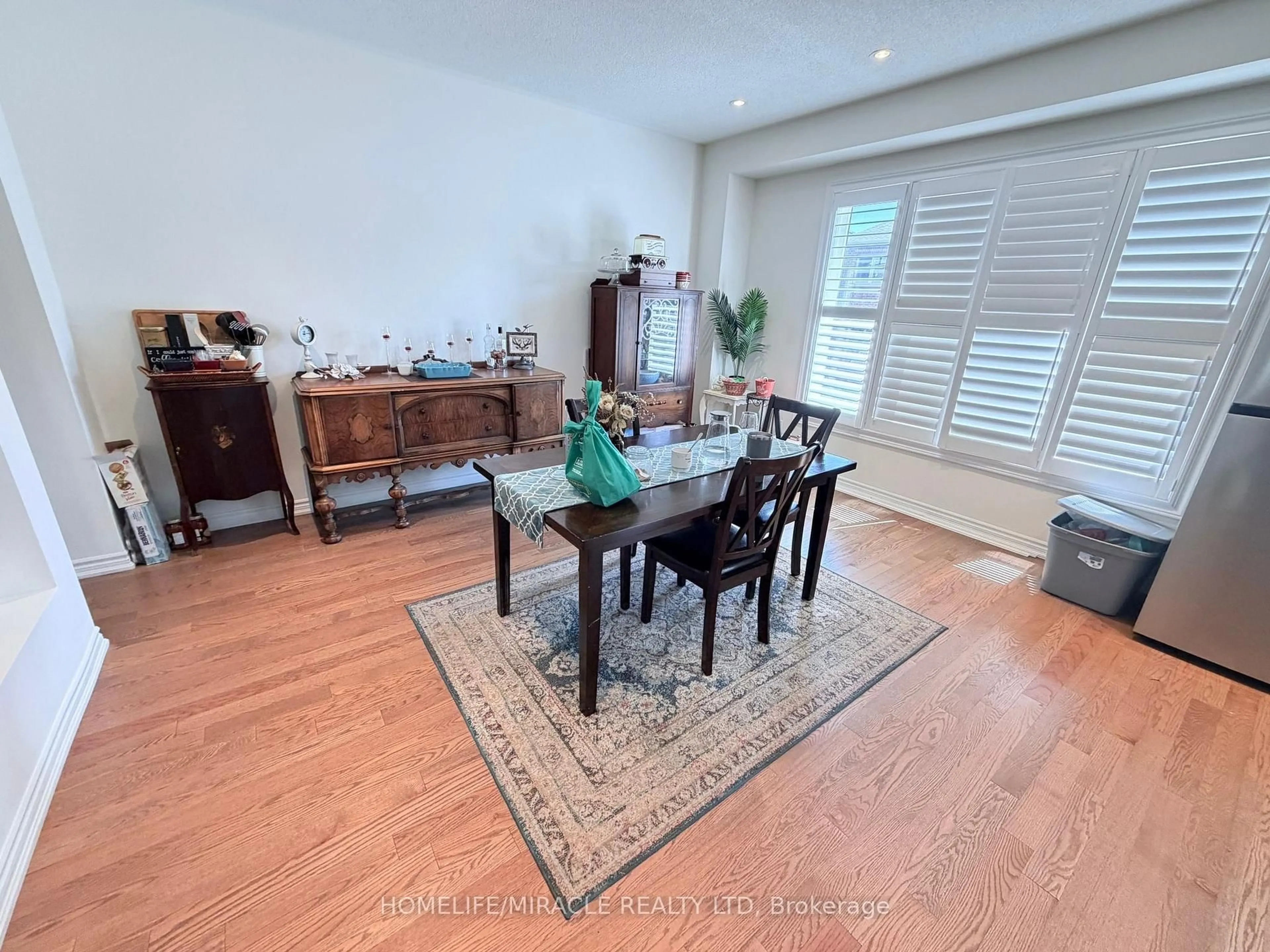 Dining room, unknown for 1195 Plymouth Dr, Oshawa Ontario L1H 8L7