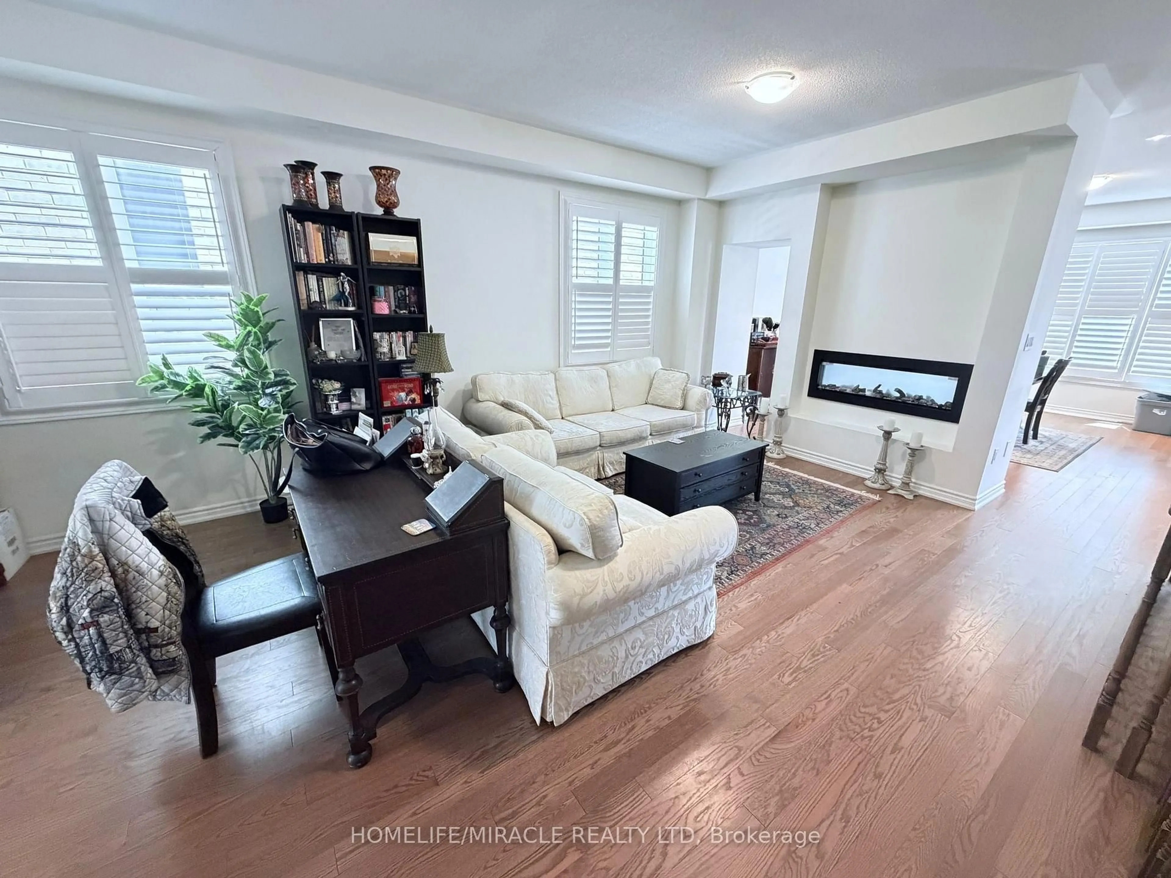 Living room with furniture, unknown for 1195 Plymouth Dr, Oshawa Ontario L1H 8L7