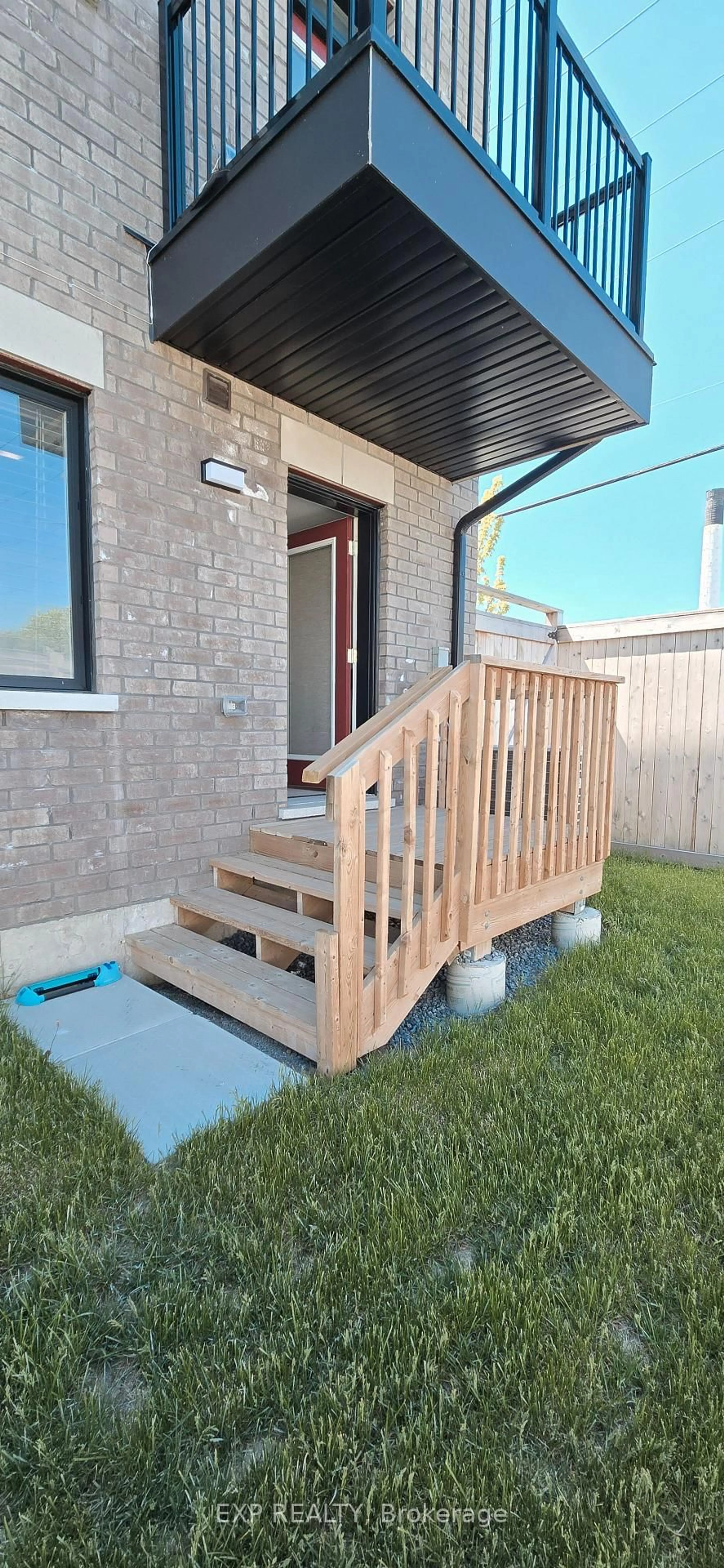 Stairs for 1 Pegler St, Ajax Ontario L1S 7M3