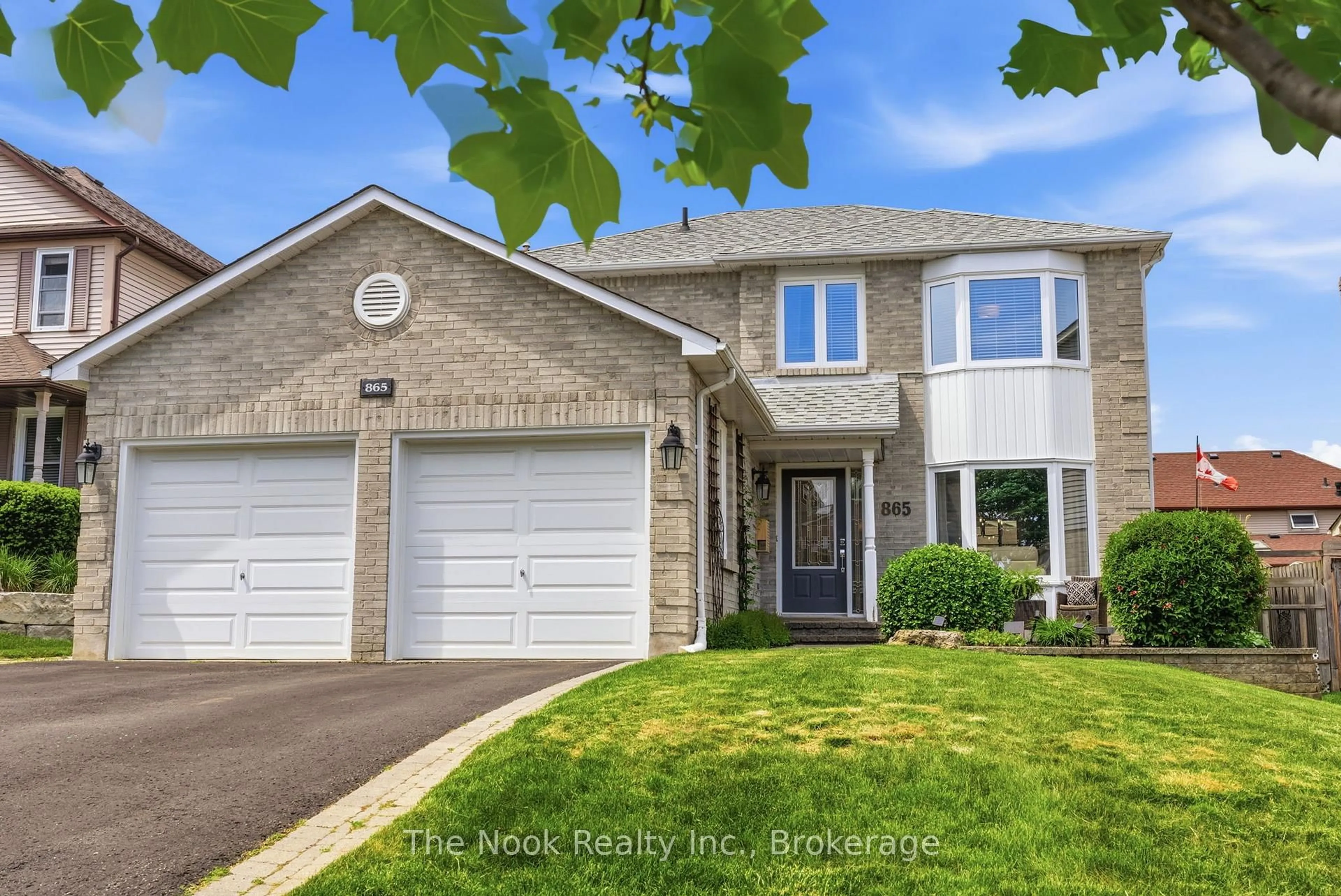 Home with brick exterior material, street for 865 Lochness Cres, Oshawa Ontario L1J 7P9