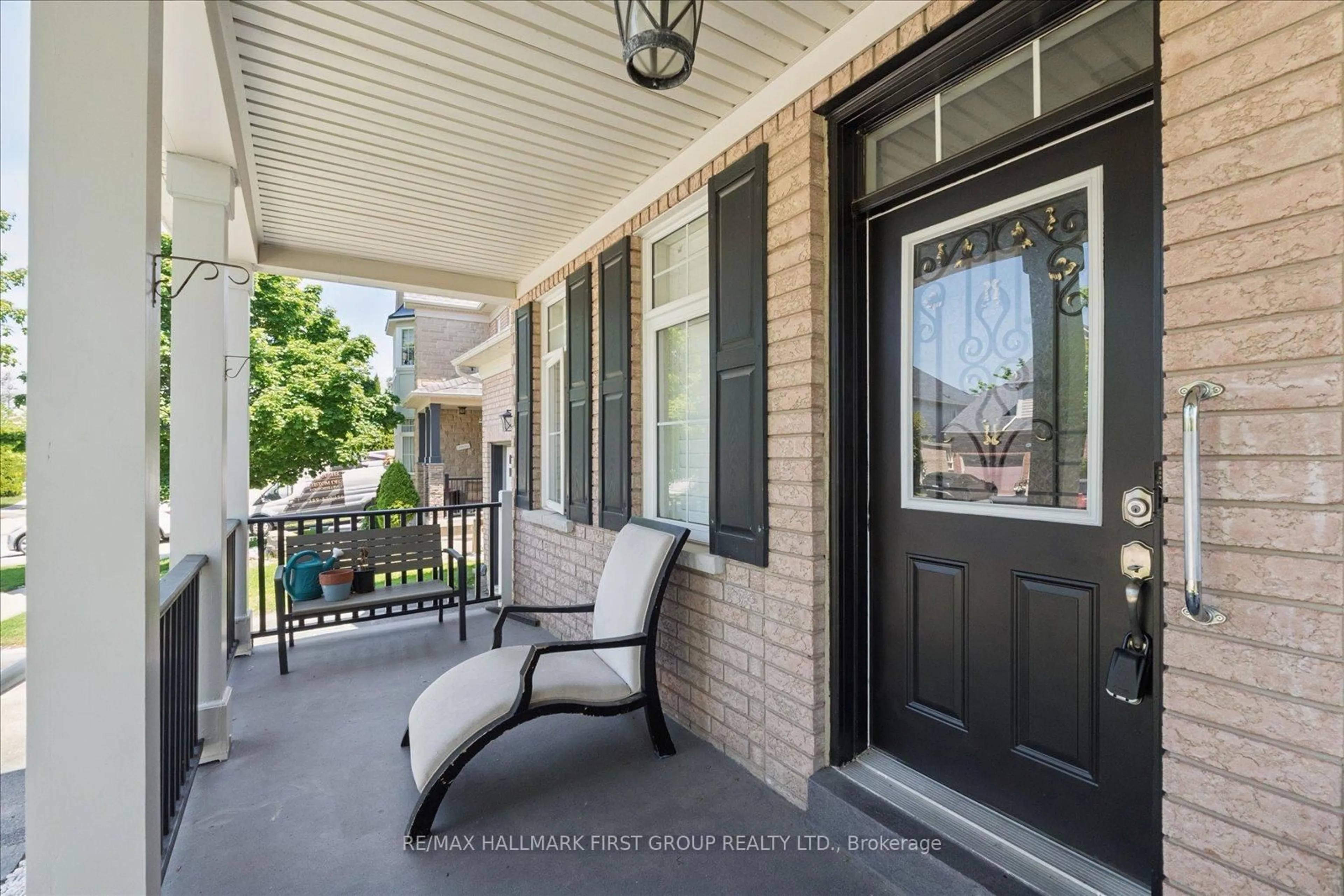 Unknown for 165 Northern Dancer Dr, Oshawa Ontario L1L 0A3