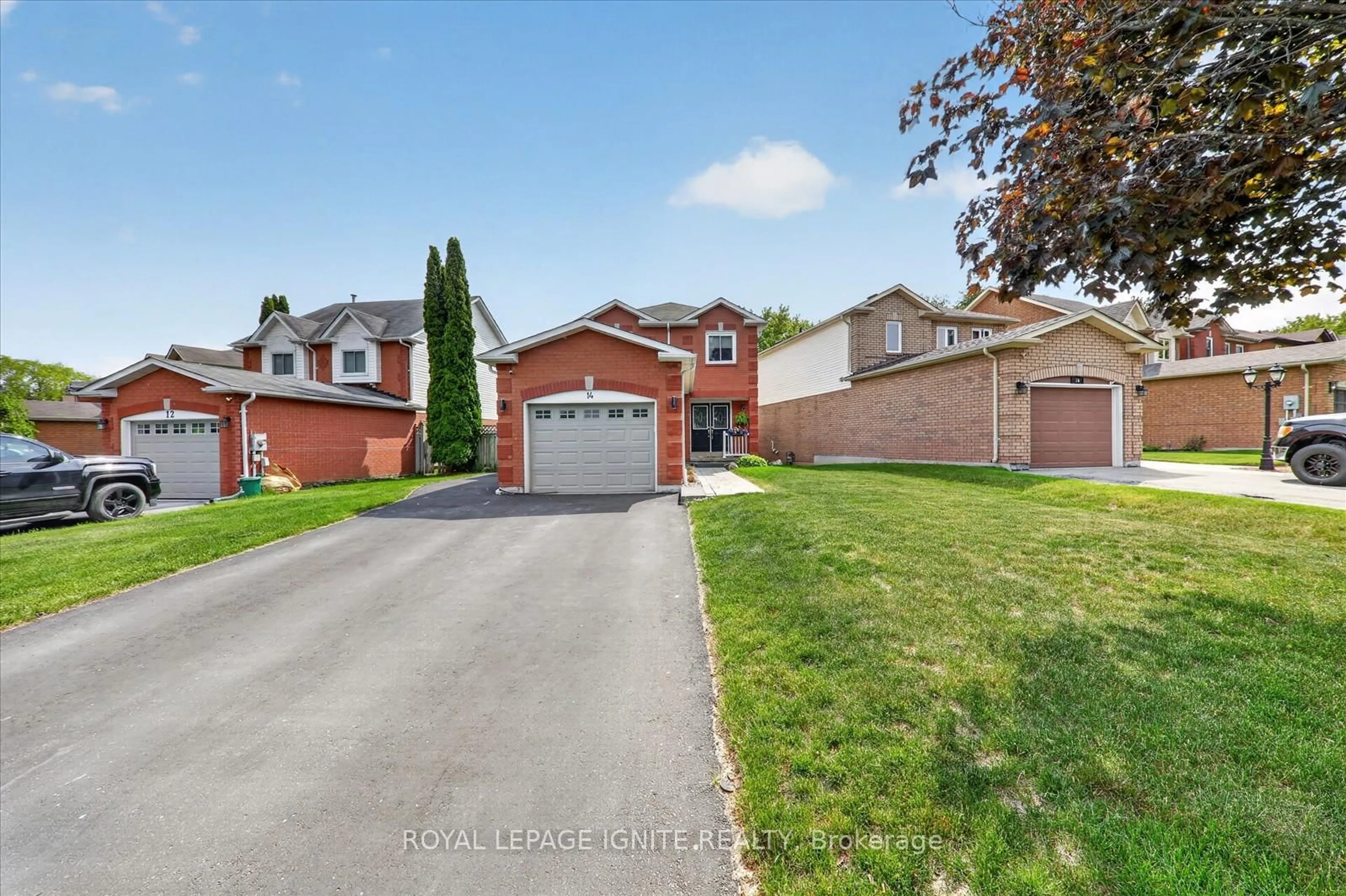 A pic from outside/outdoor area/front of a property/back of a property/a pic from drone, street for 14 Elephant Hill Dr, Clarington Ontario L1C 4M5