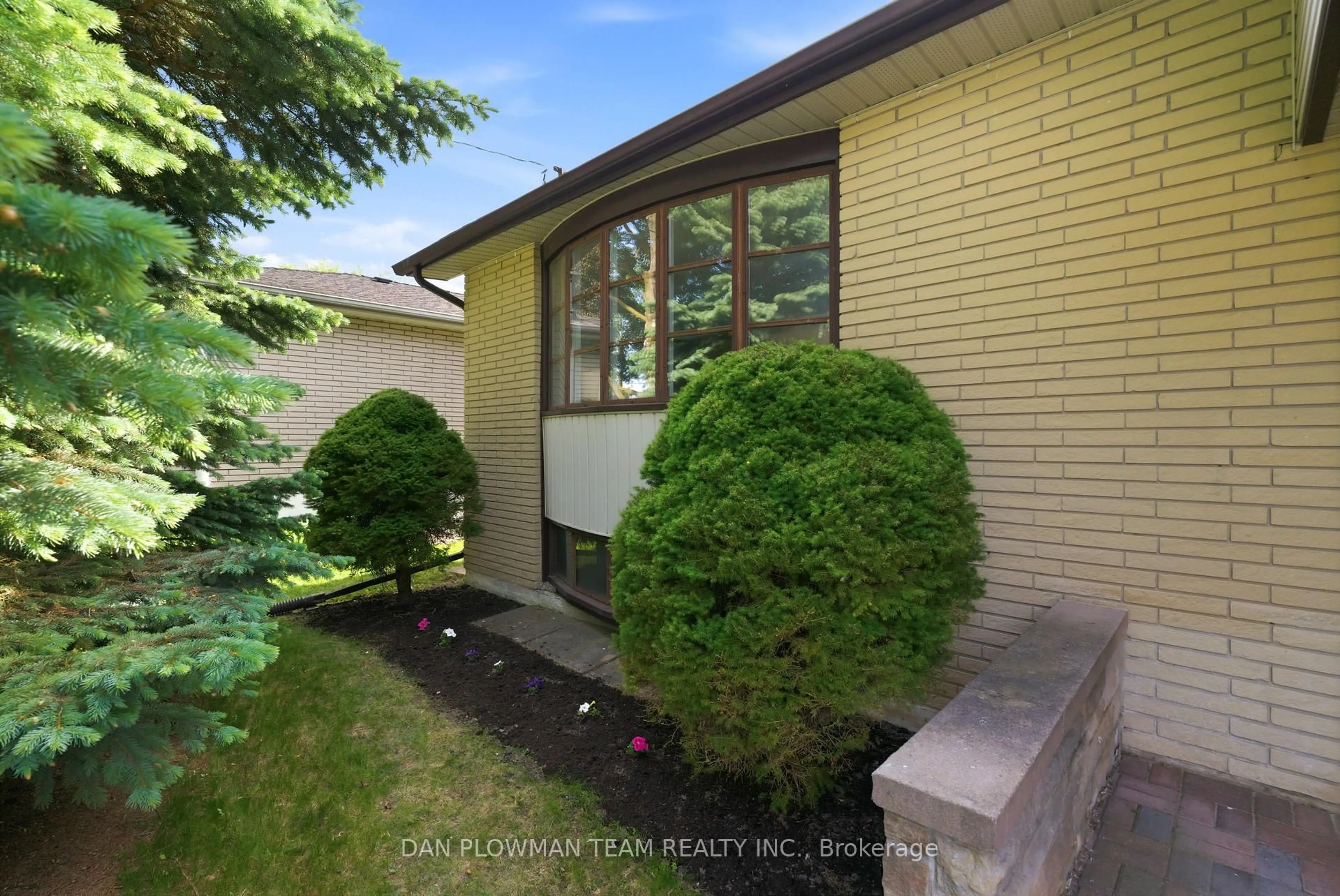 Unknown for 410 Dianne Dr, Oshawa Ontario L1H 7A6