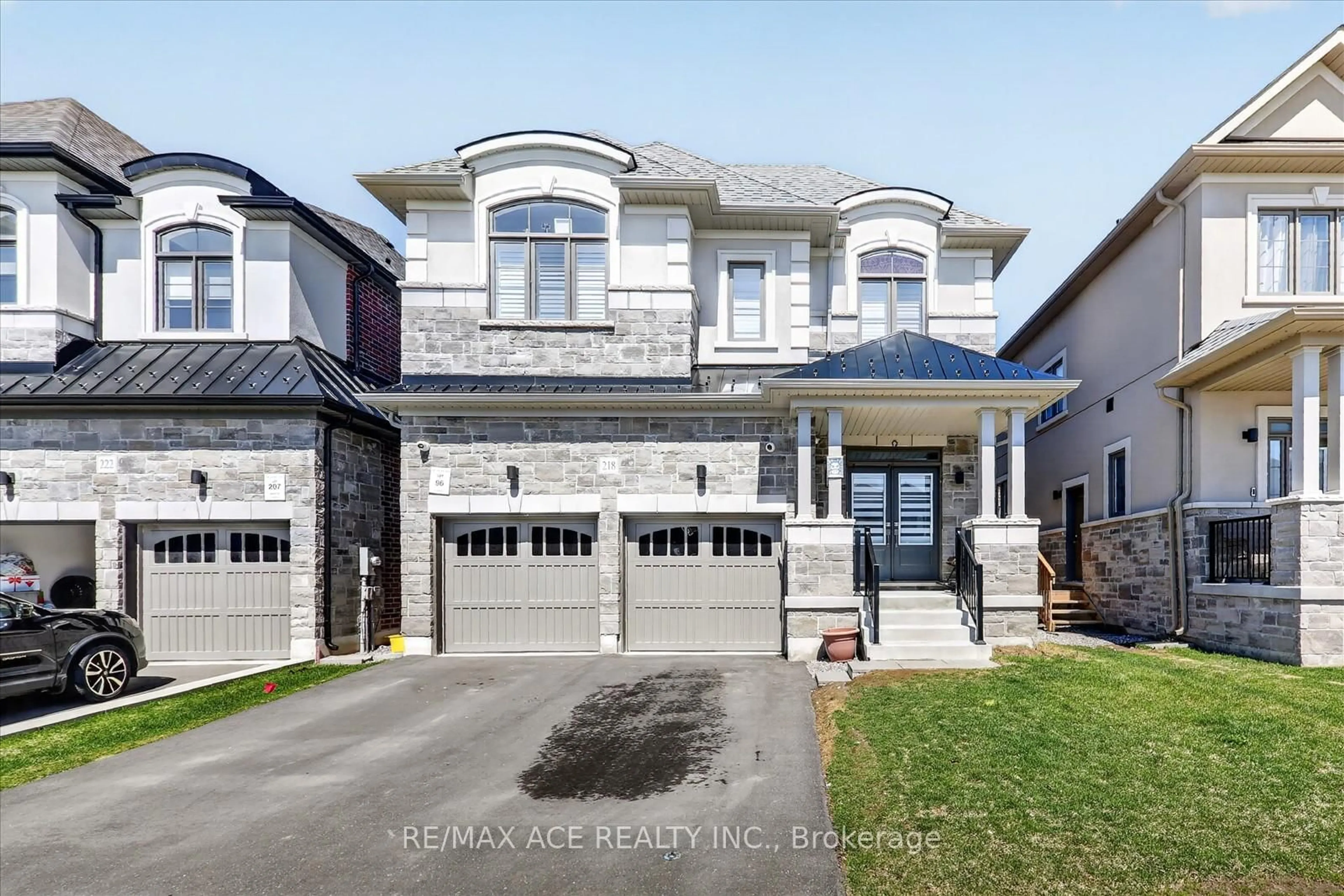 Home with brick exterior material, street for 218 Flood Ave, Clarington Ontario L1B 0W6