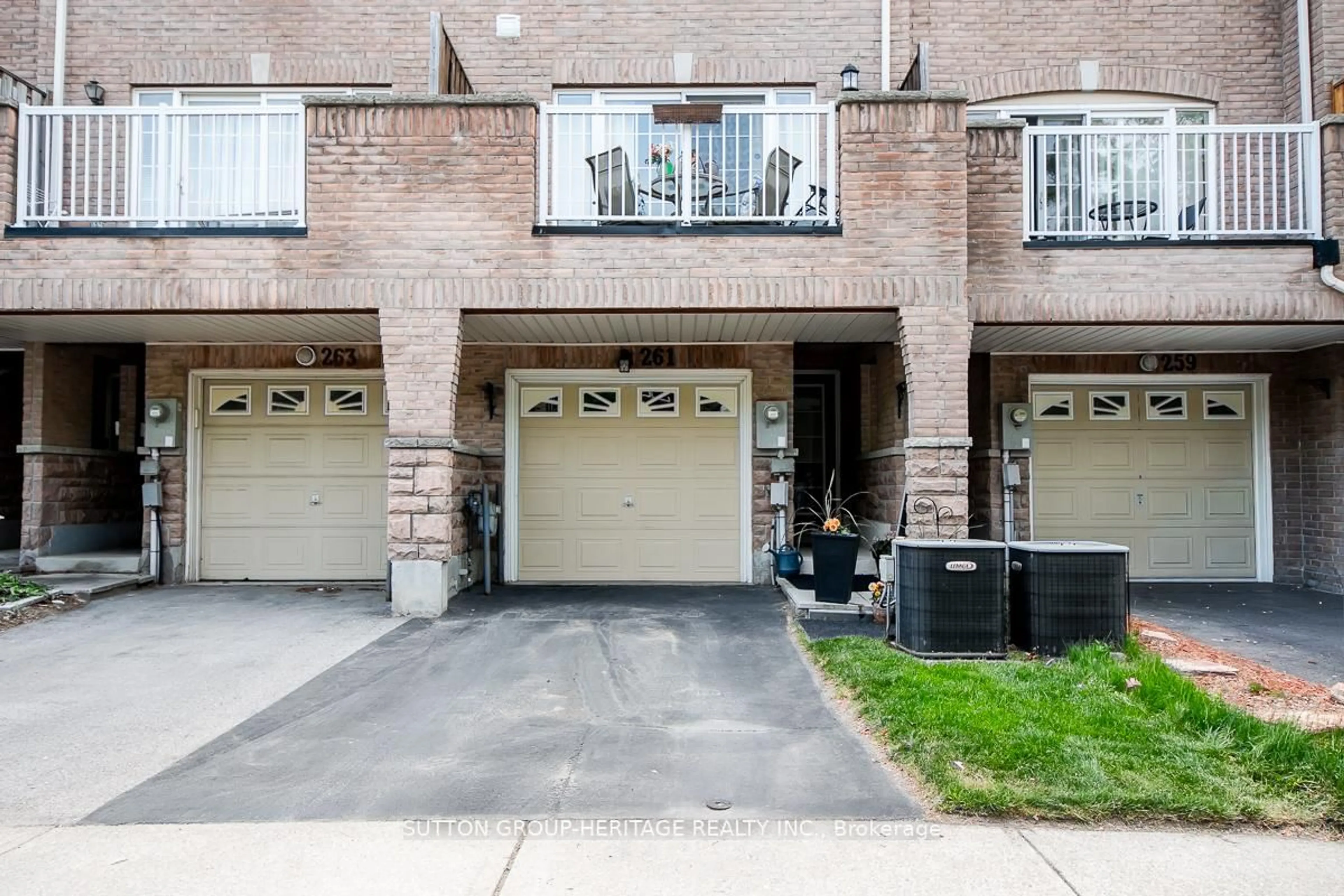 Unknown for 261 Monarch Ave, Ajax Ontario L1S 0A5