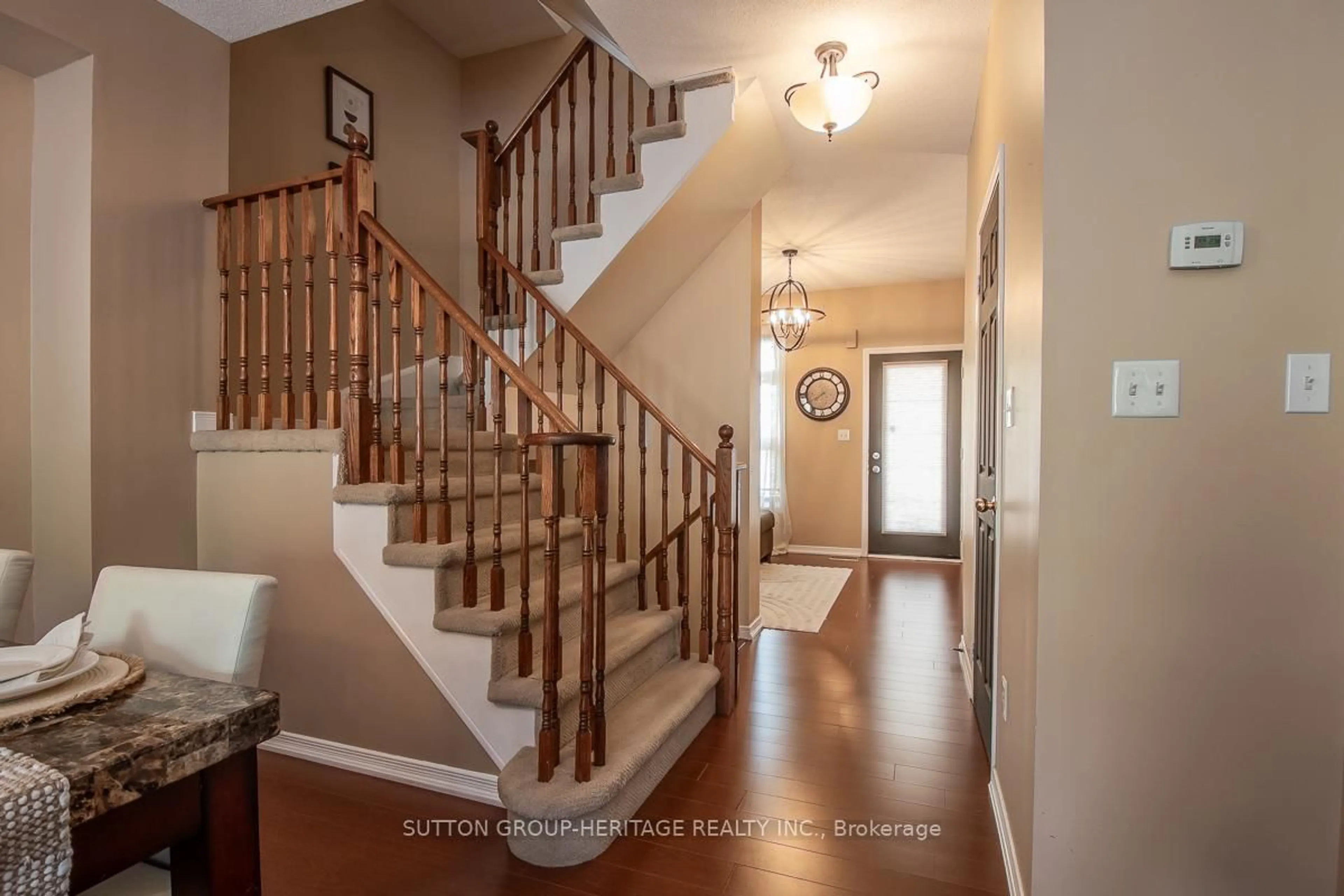 Indoor entryway for 261 Monarch Ave, Ajax Ontario L1S 0A5