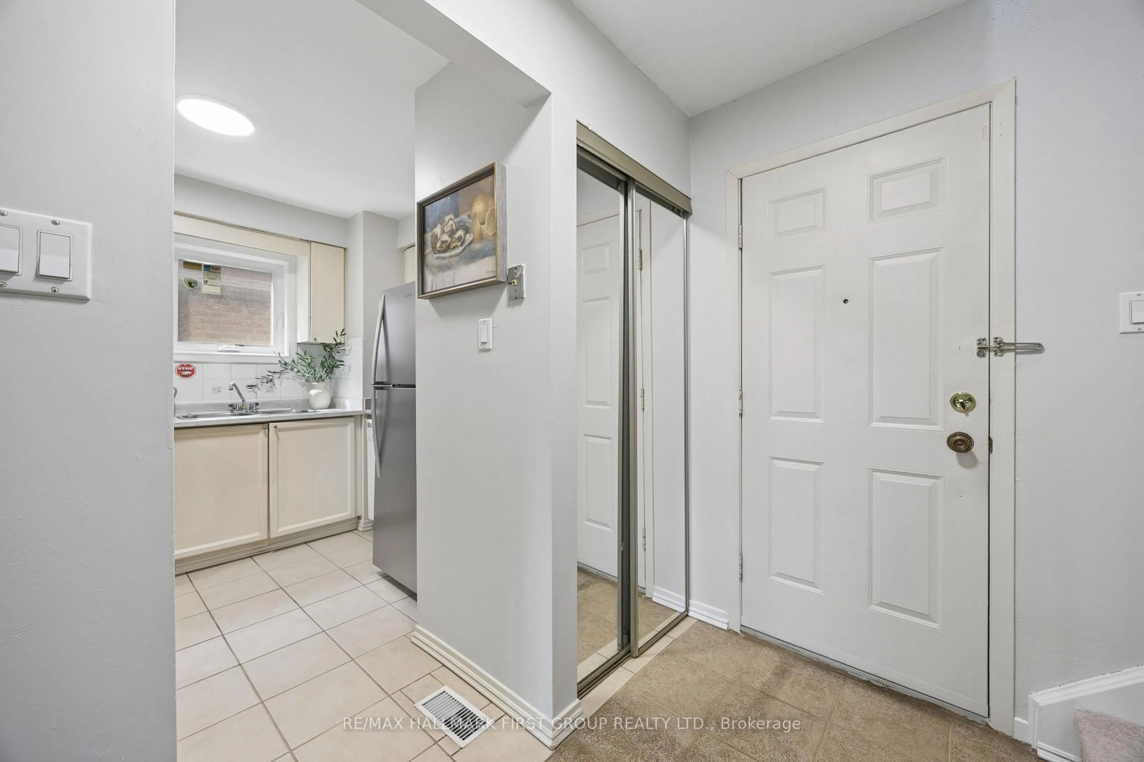 Indoor entryway for 50 Radford Dr, Ajax Ontario L1T 2G4