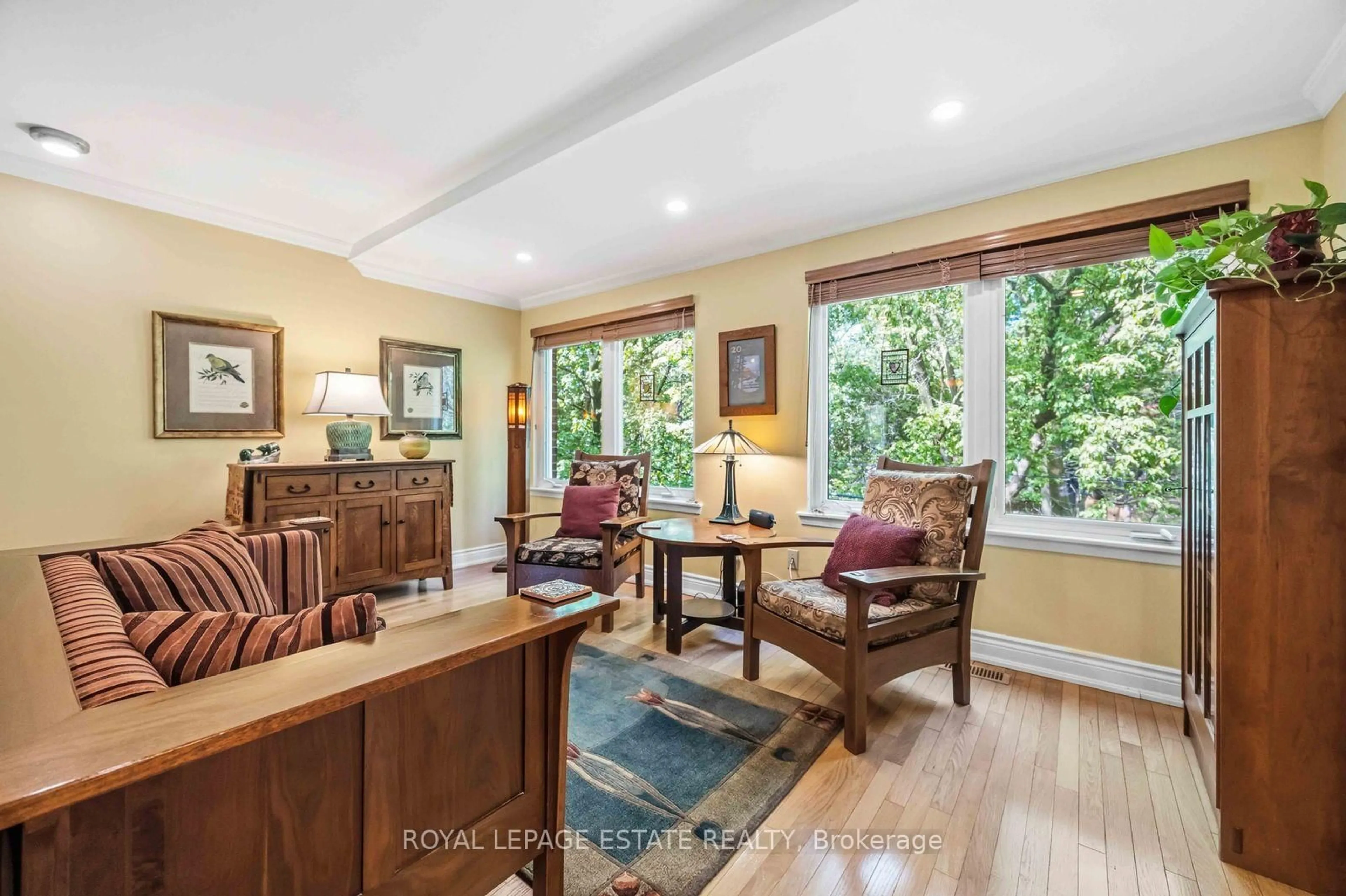 Living room with furniture, unknown for 90 Edgewood Ave #123, Toronto Ontario M4L 3H1