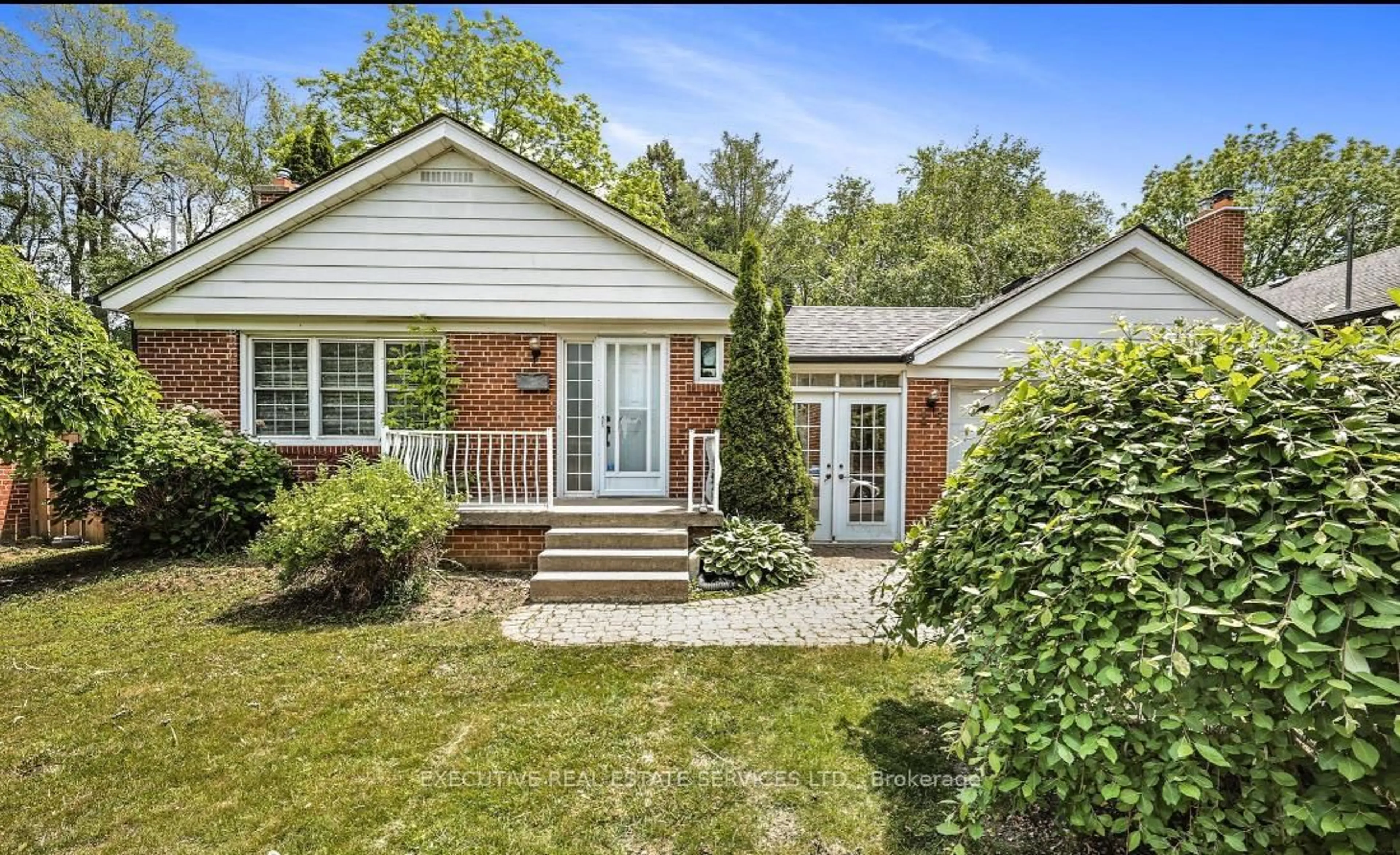 Home with brick exterior material, street for 17 Brinloor Blvd, Toronto Ontario M1M 1L3