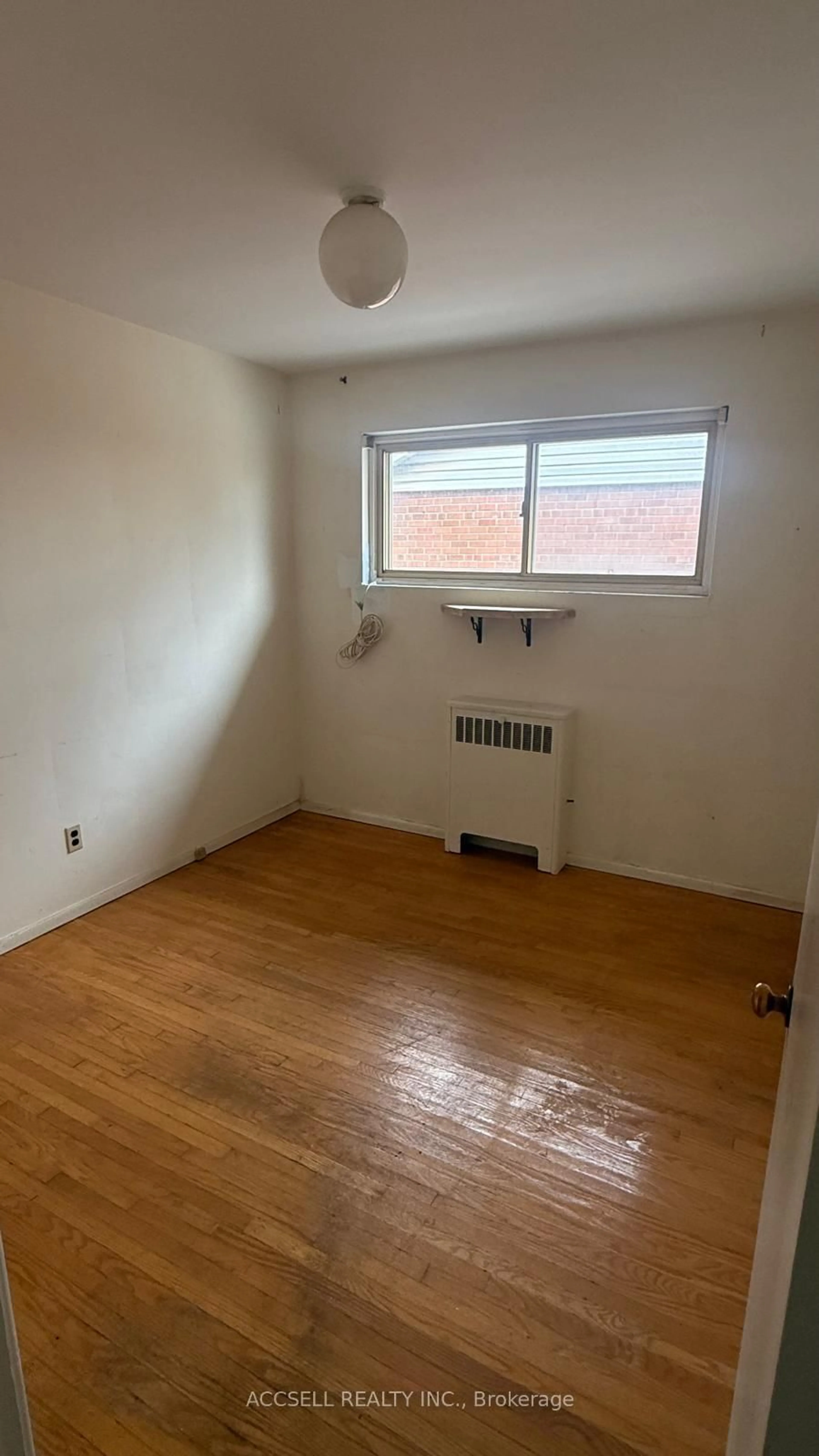A pic of a room for 27 Ivordale Cres, Toronto Ontario M1R 2W5