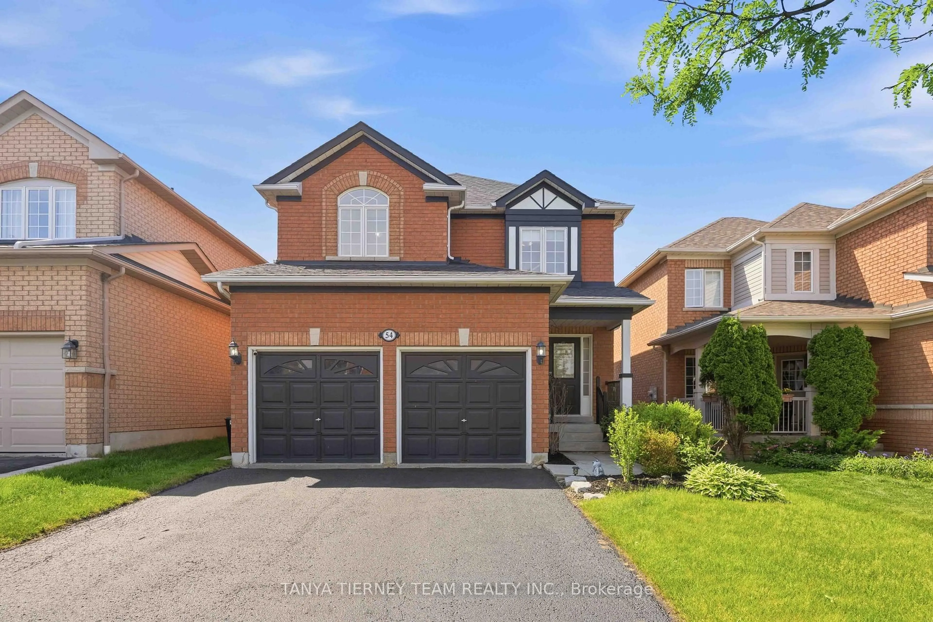 Home with brick exterior material, street for 54 Fitzpatrick Crt, Whitby Ontario L1M 2G8