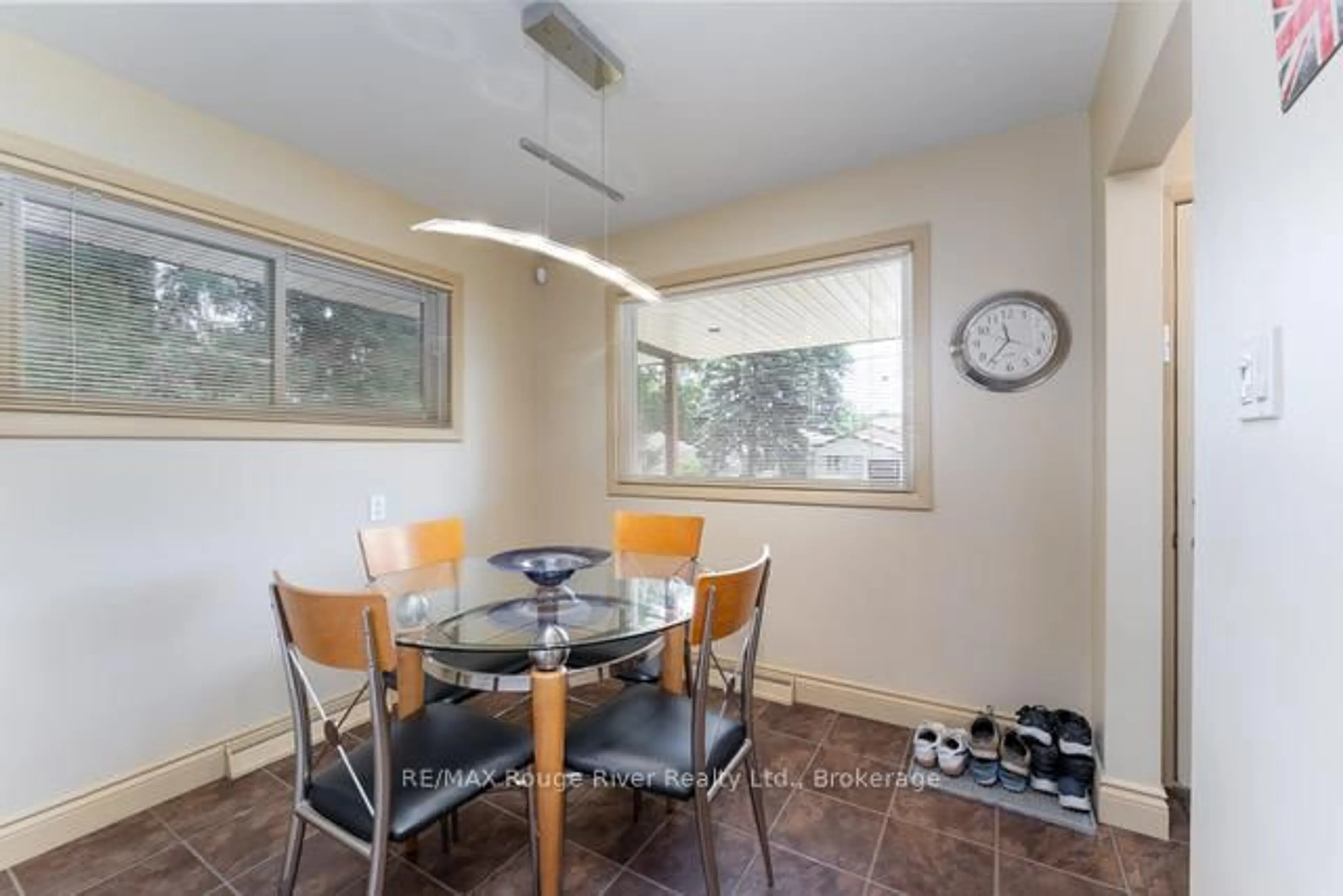 Dining room, unknown for 46 Orchard View Blvd, Oshawa Ontario L1G 3N7