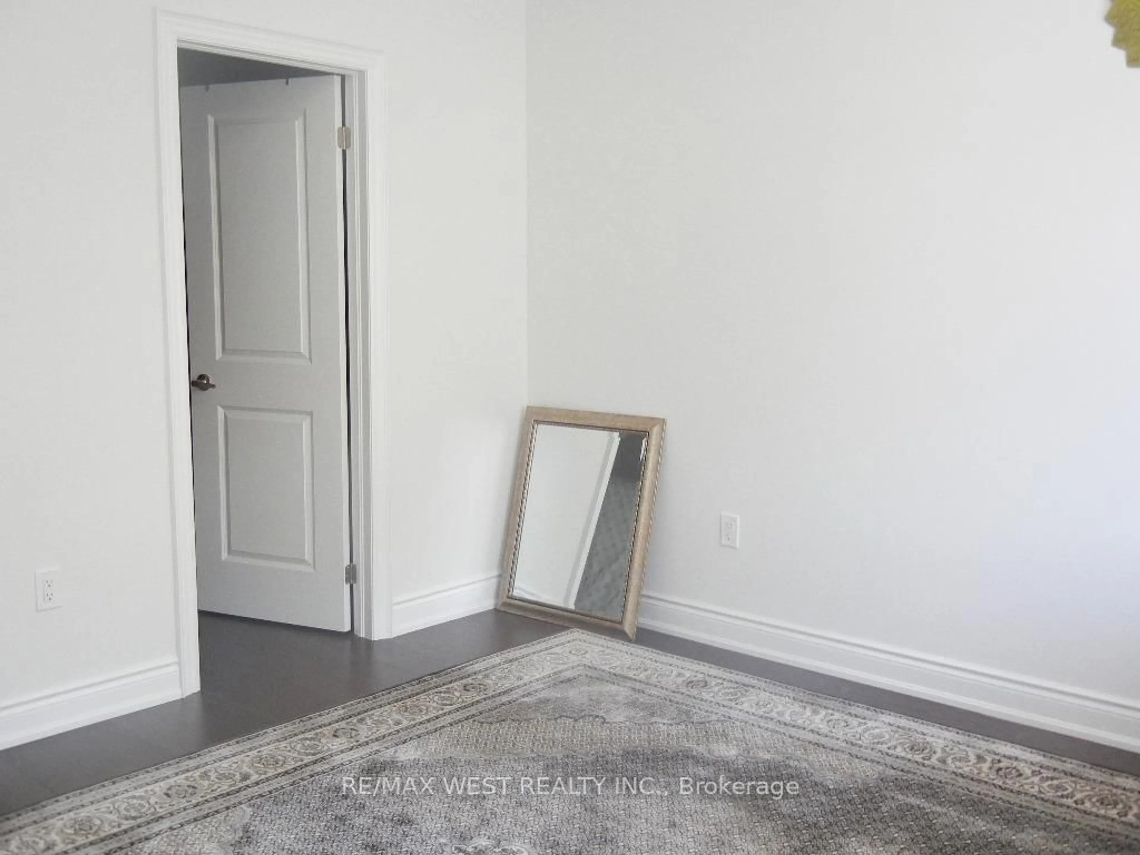A pic of a room for 1059 Pisces Tr, Pickering Ontario L1X 0P8