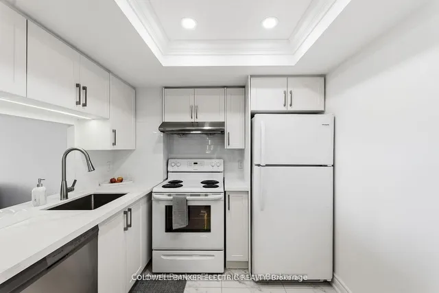 2550 Lawrence Ave #815, Toronto 5