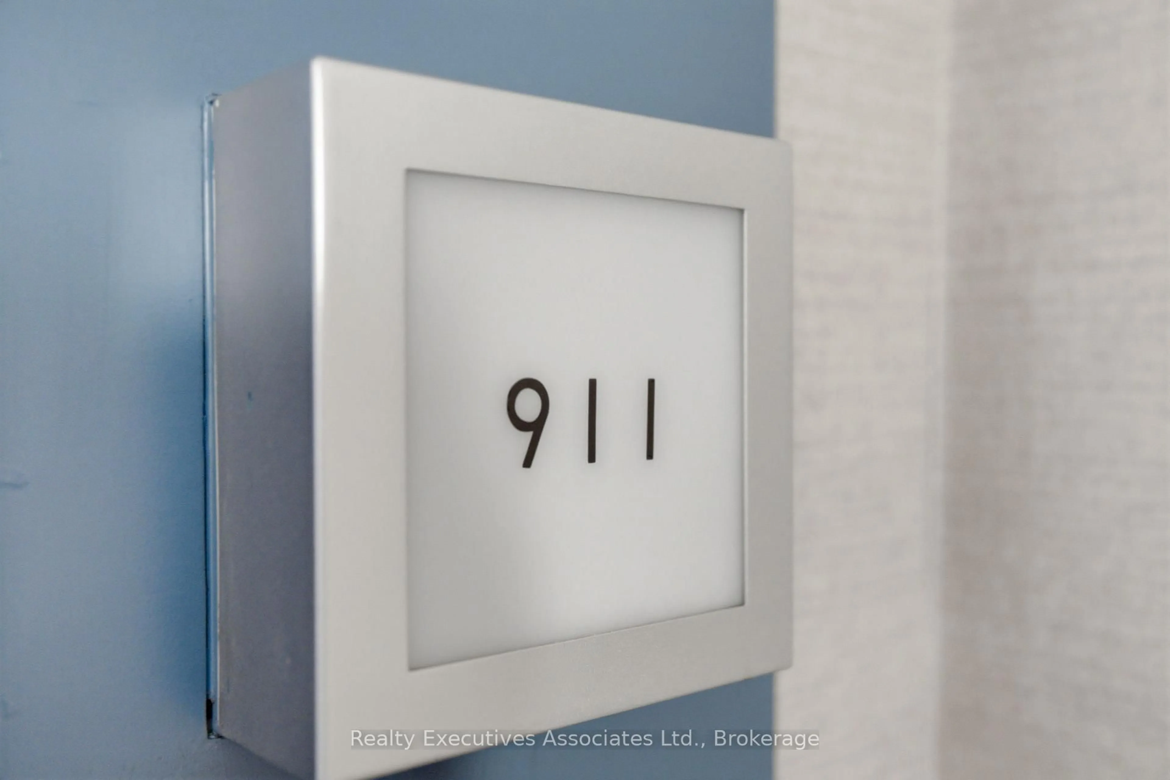 Unknown for 1600 Charles St #911, Whitby Ontario L1N 0G4