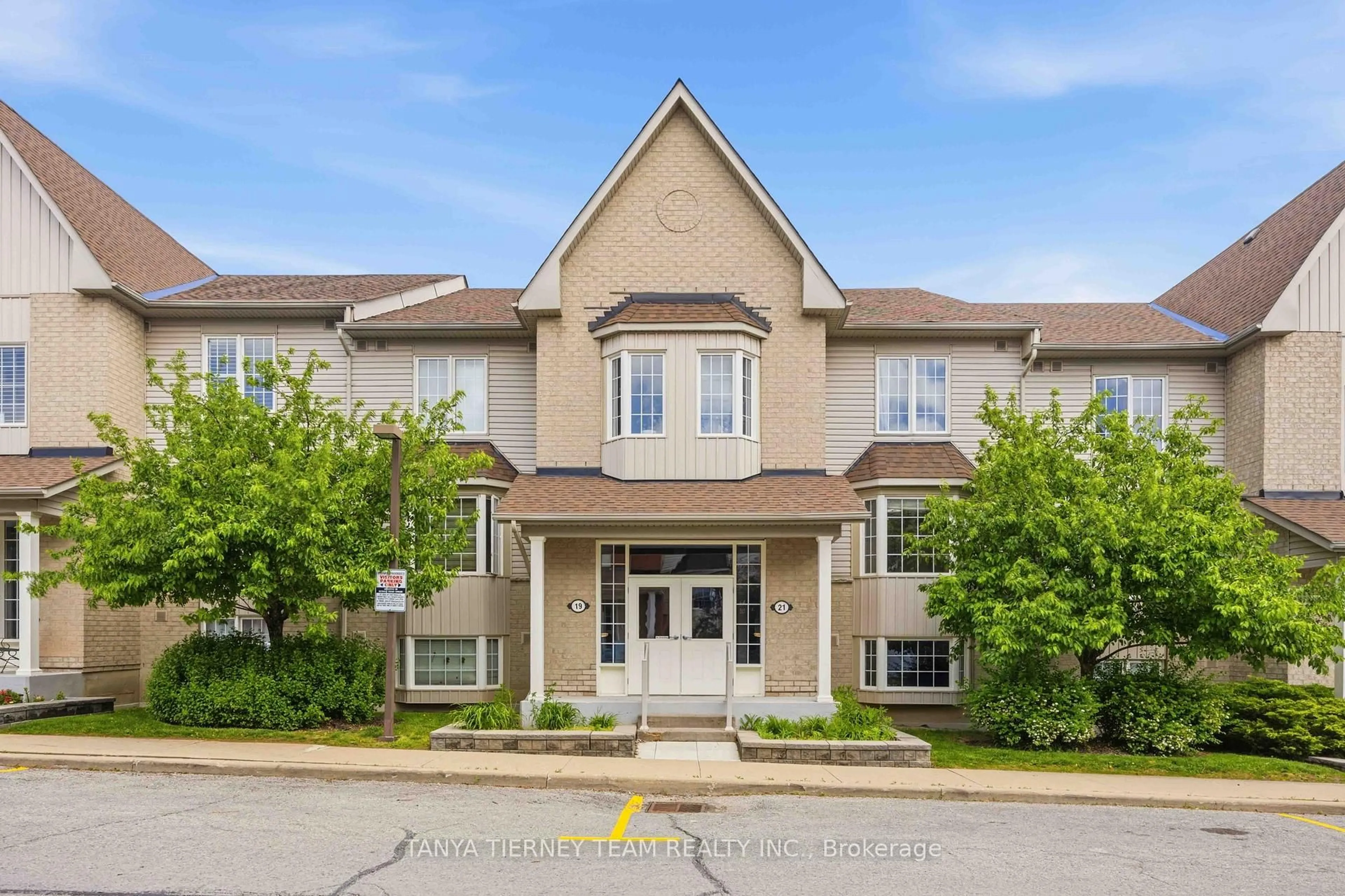 Unknown for 21 Petra Way #2, Whitby Ontario L1R 0A6