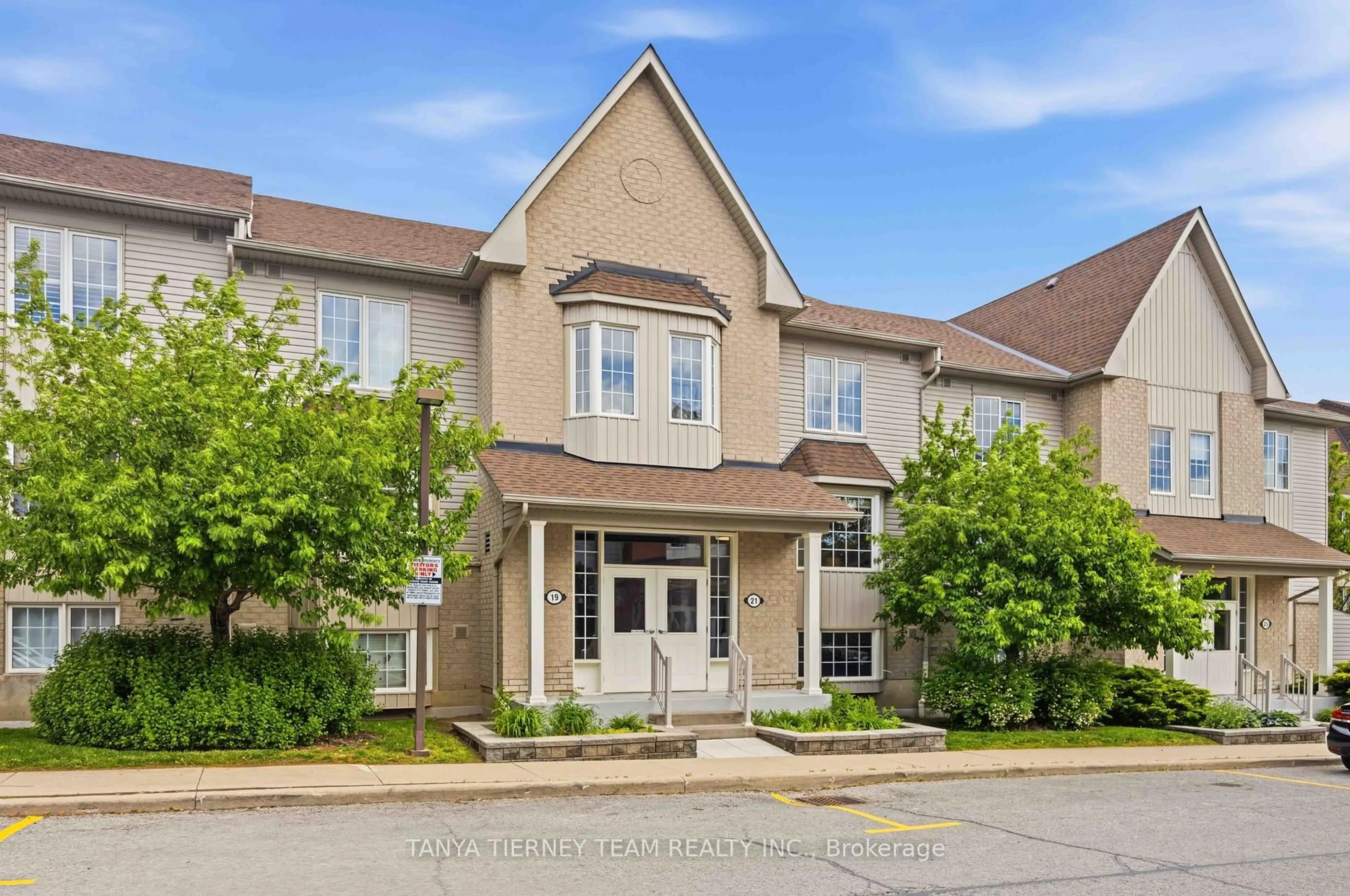 Unknown for 21 Petra Way #2, Whitby Ontario L1R 0A6