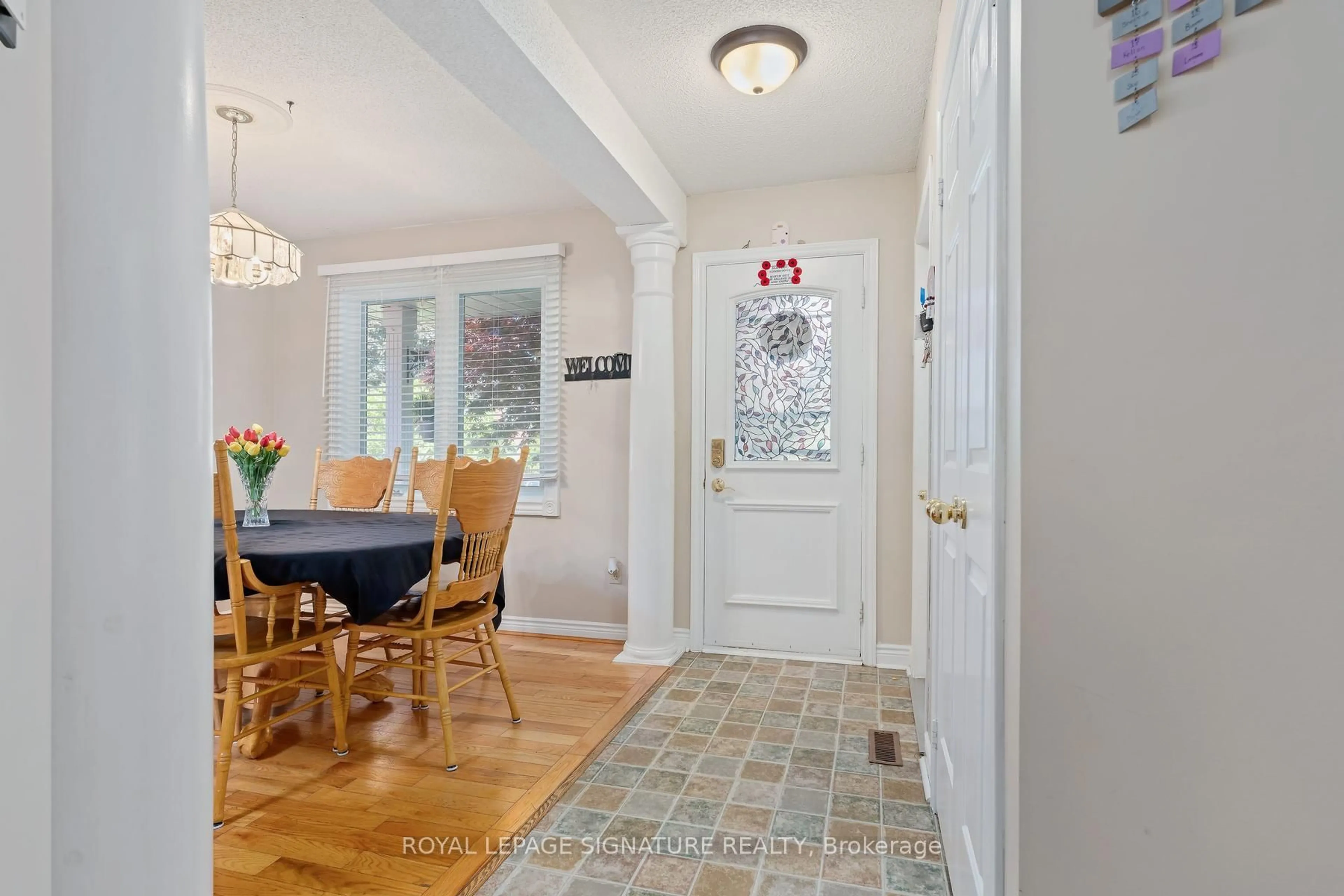 Dining room, ceramic/tile floor for 29 Newport Ave, Clarington Ontario L1E 2B8