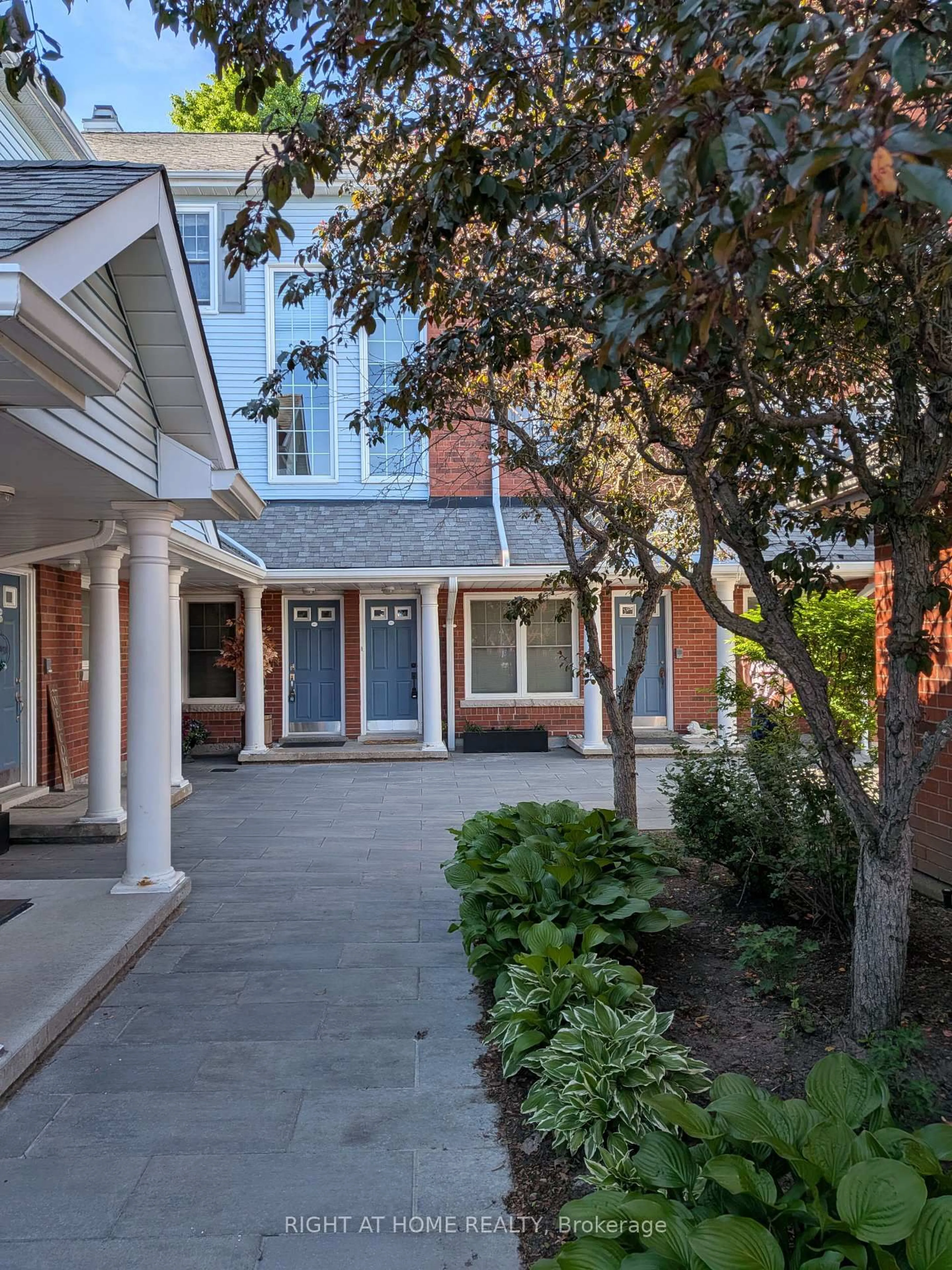 Unknown for 1663 Nash Rd #D-7, Clarington Ontario L1E 1S8
