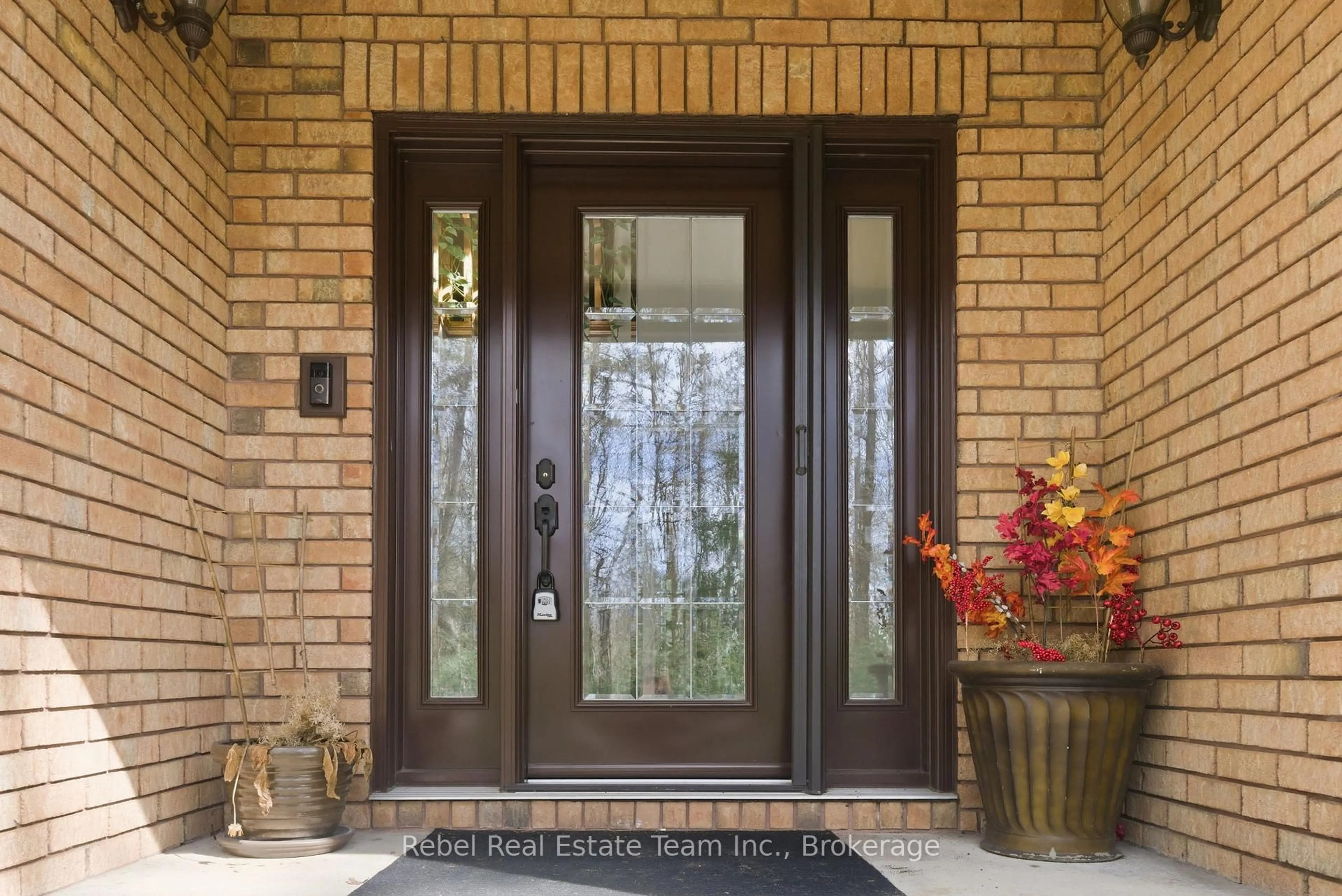 Indoor entryway for 21 Stone Sound, Scugog Ontario L9L 1P5