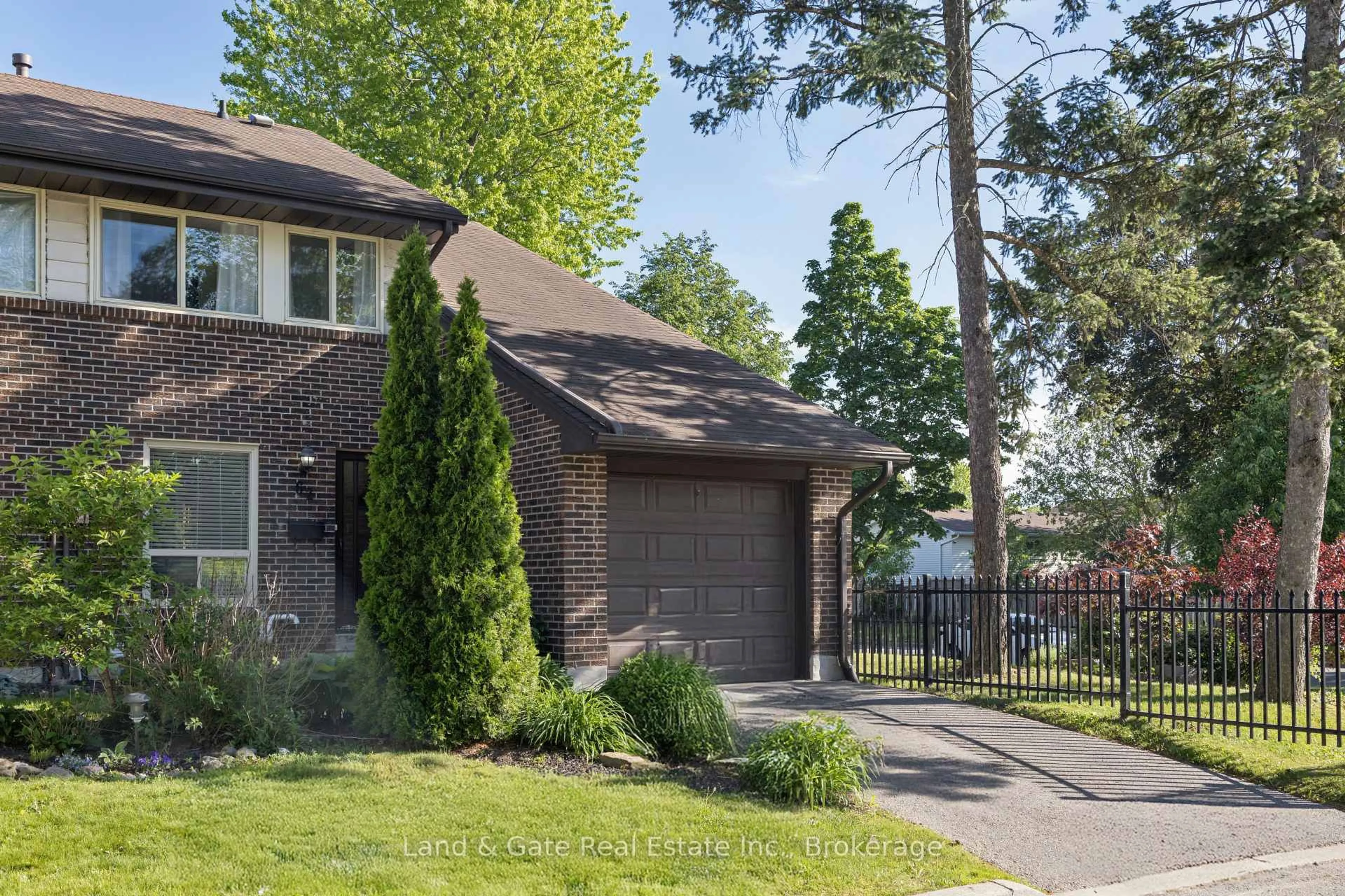 Home with brick exterior material, street for 155 Glovers Rd #62, Oshawa Ontario L1G 7A4