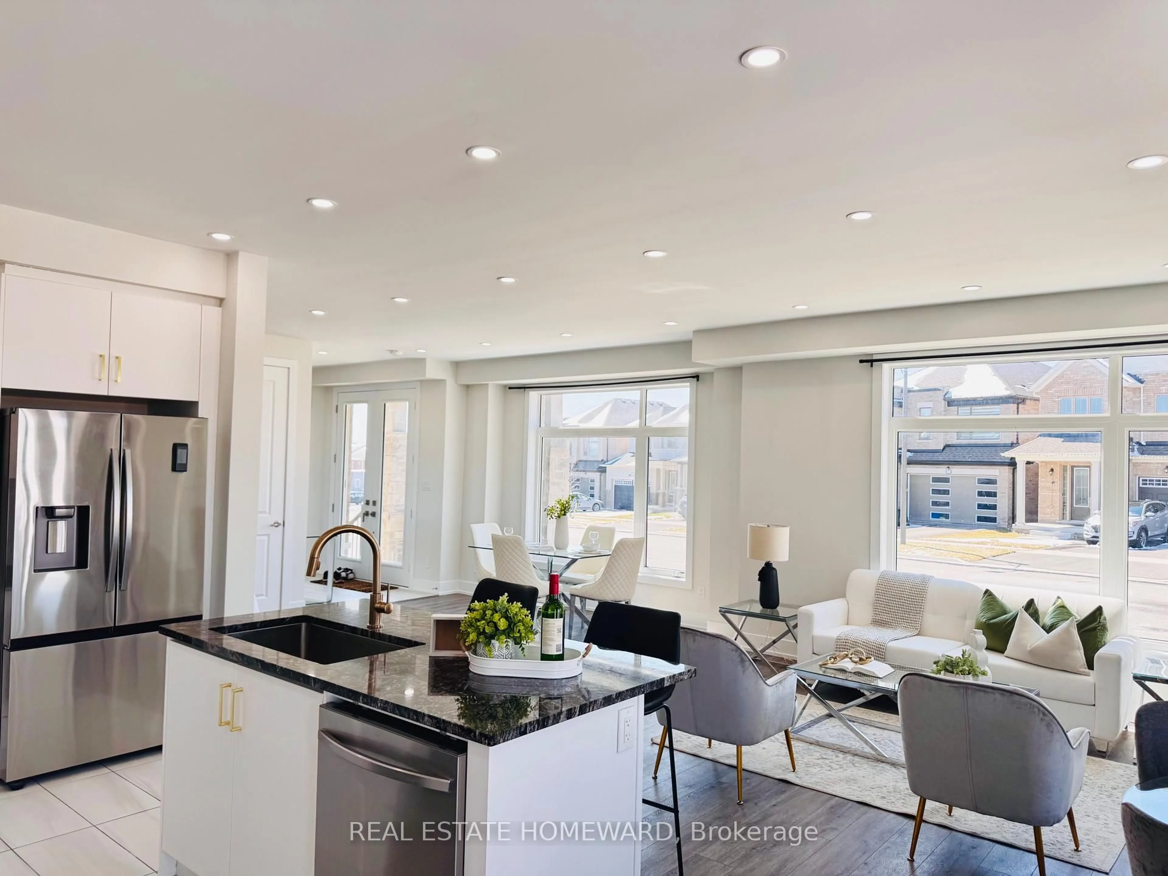 Open concept kitchen, unknown for 960 Lockie Dr, Oshawa Ontario L1L 0S2