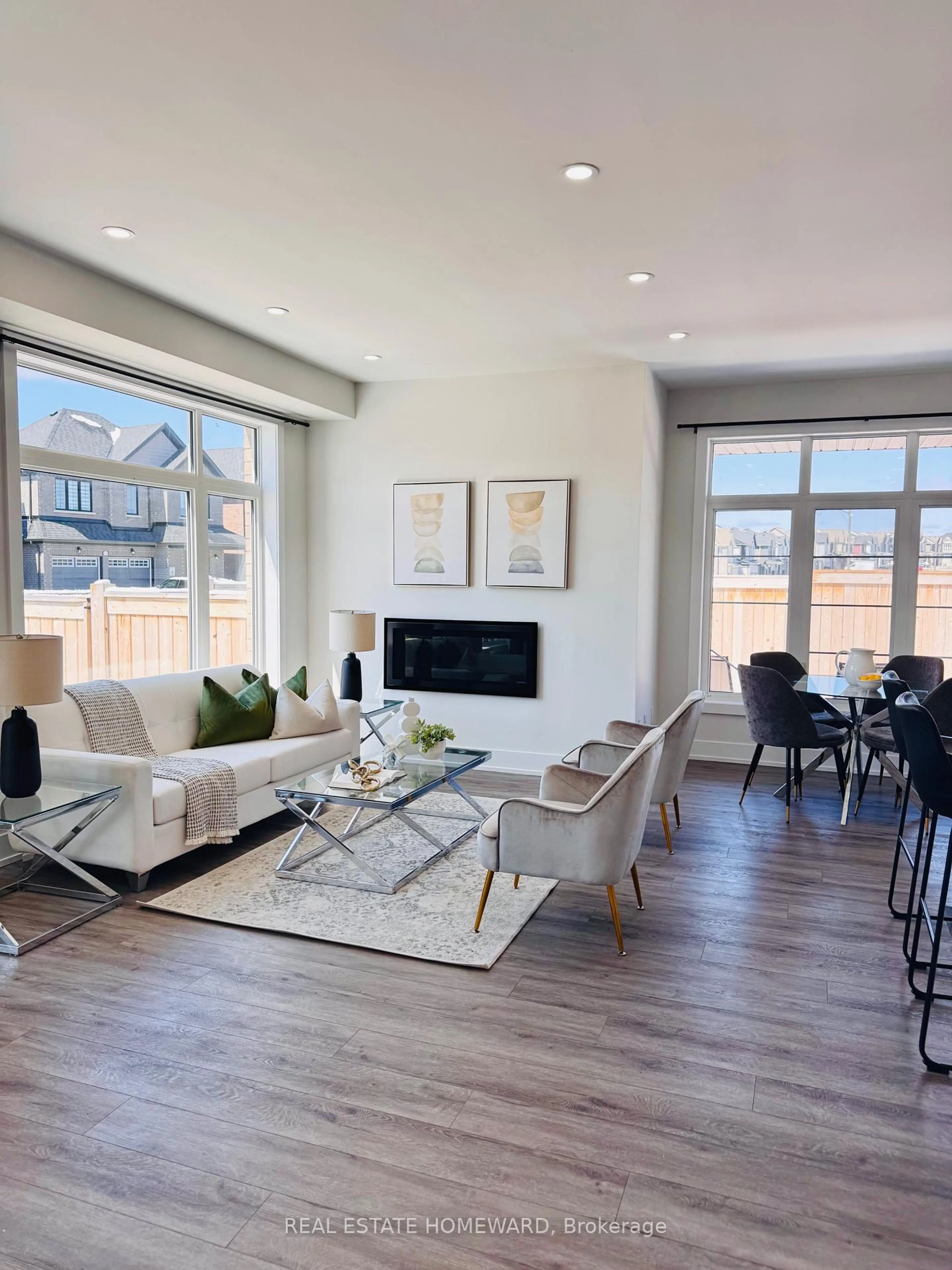 Living room with furniture, unknown for 960 Lockie Dr, Oshawa Ontario L1L 0S2