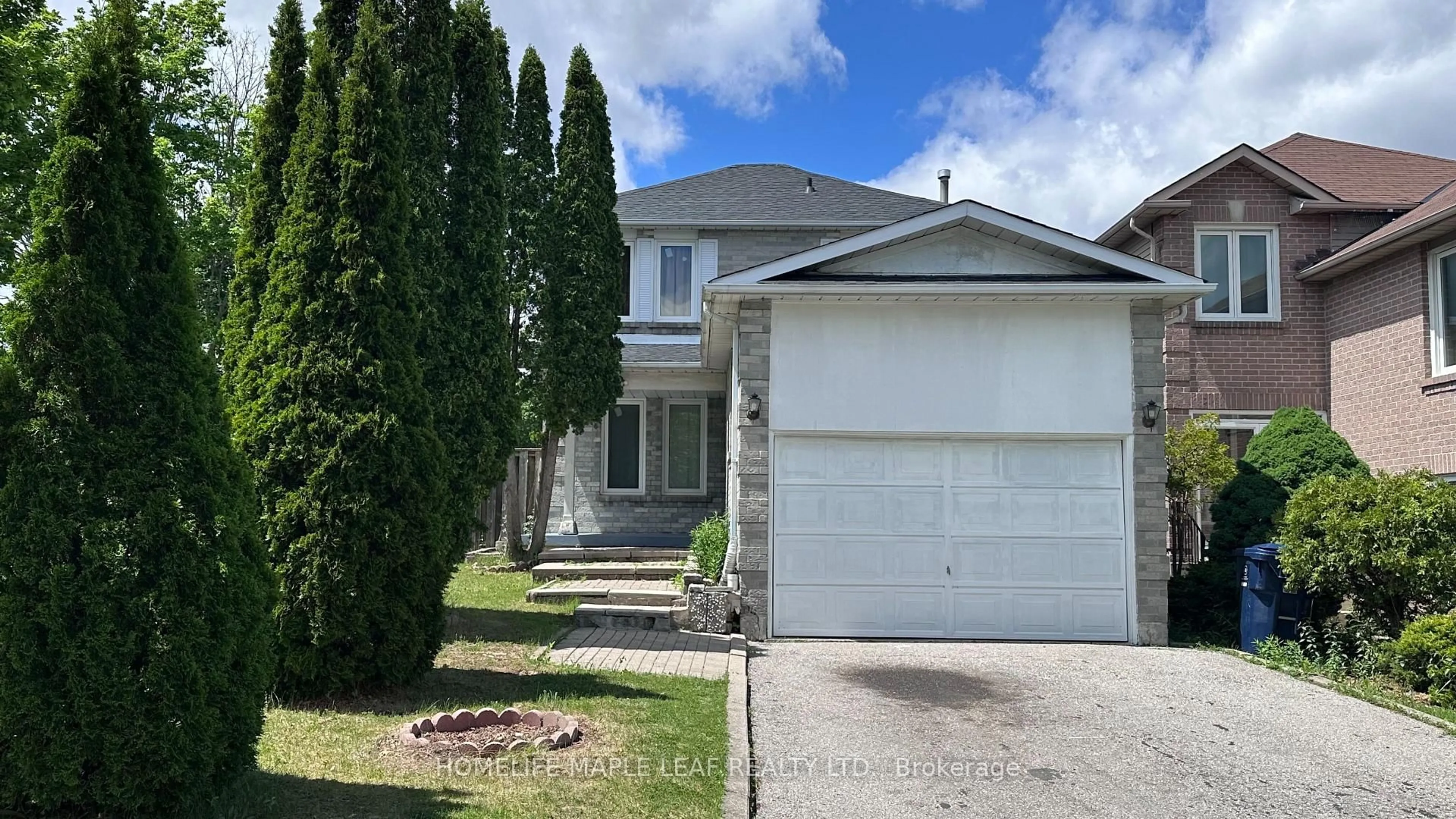 Home with vinyl exterior material, street for 39 Lamay Cres, Toronto Ontario M1X 1J2