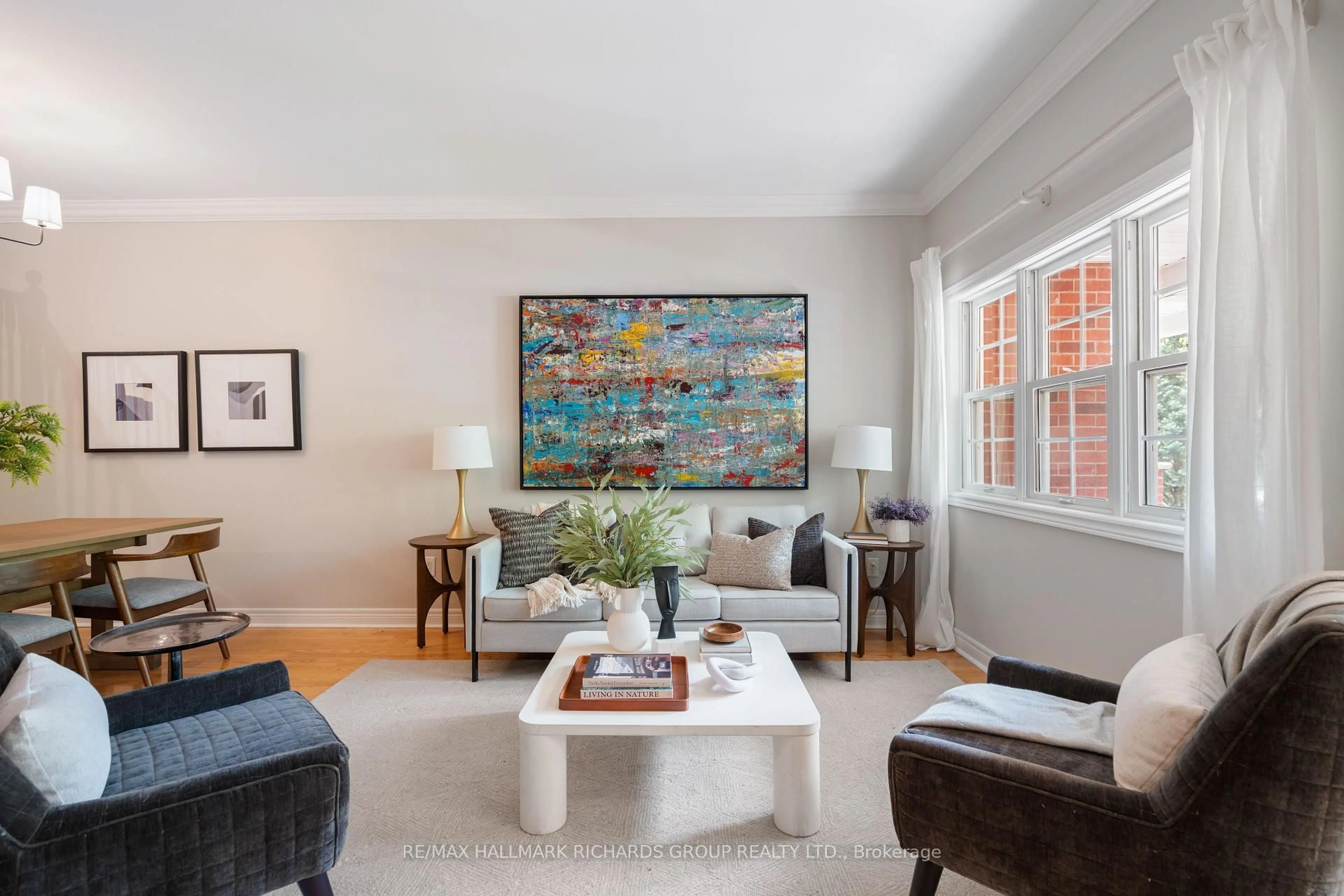 Living room with furniture, unknown for 111 Winners Circ, Toronto Ontario M4L 3Y7