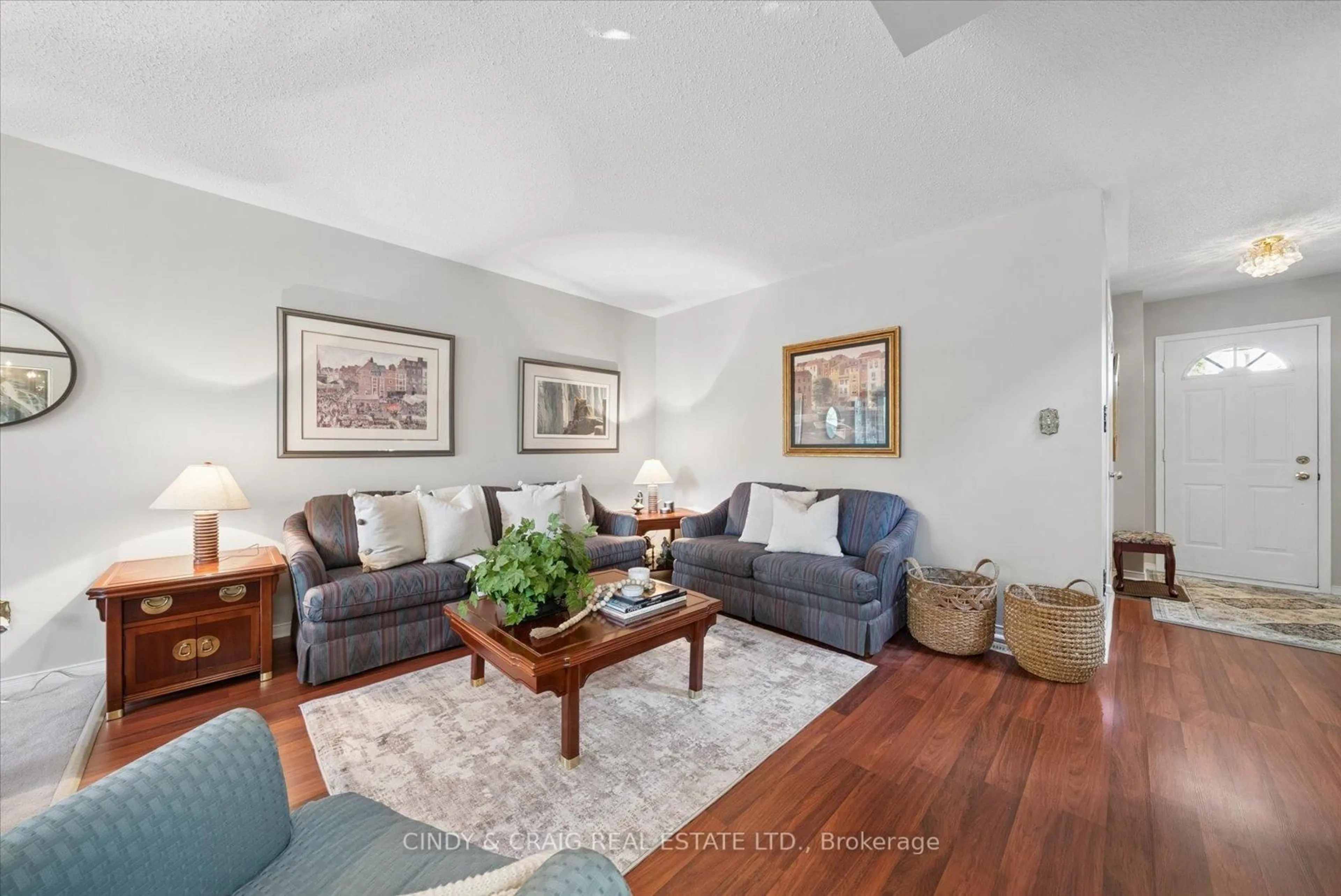 Living room with furniture, unknown for 28 Moyse Dr, Clarington Ontario L1E 2V4