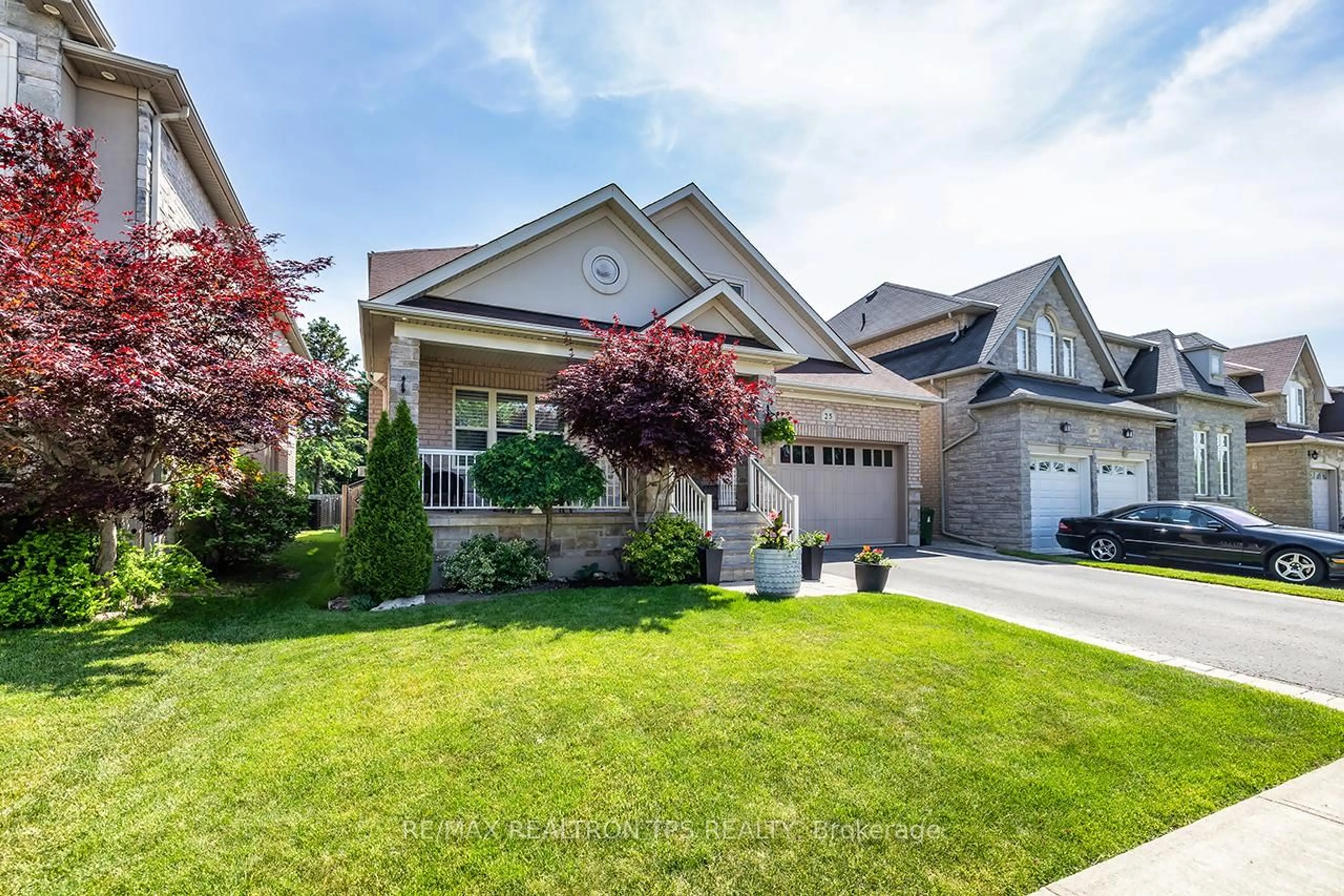 Home with vinyl exterior material, street for 25 Leafield Dr, Toronto Ontario M1W 2R2