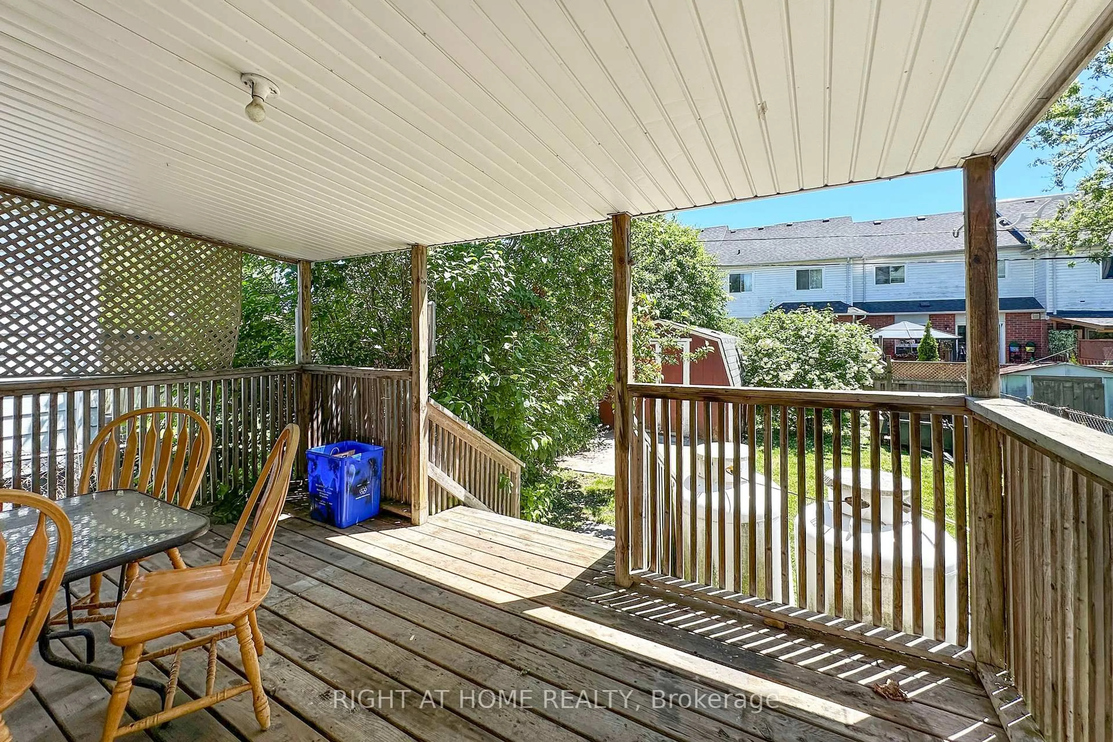 Patio, unknown for 235 Edward Ave, Oshawa Ontario L1H 3A6