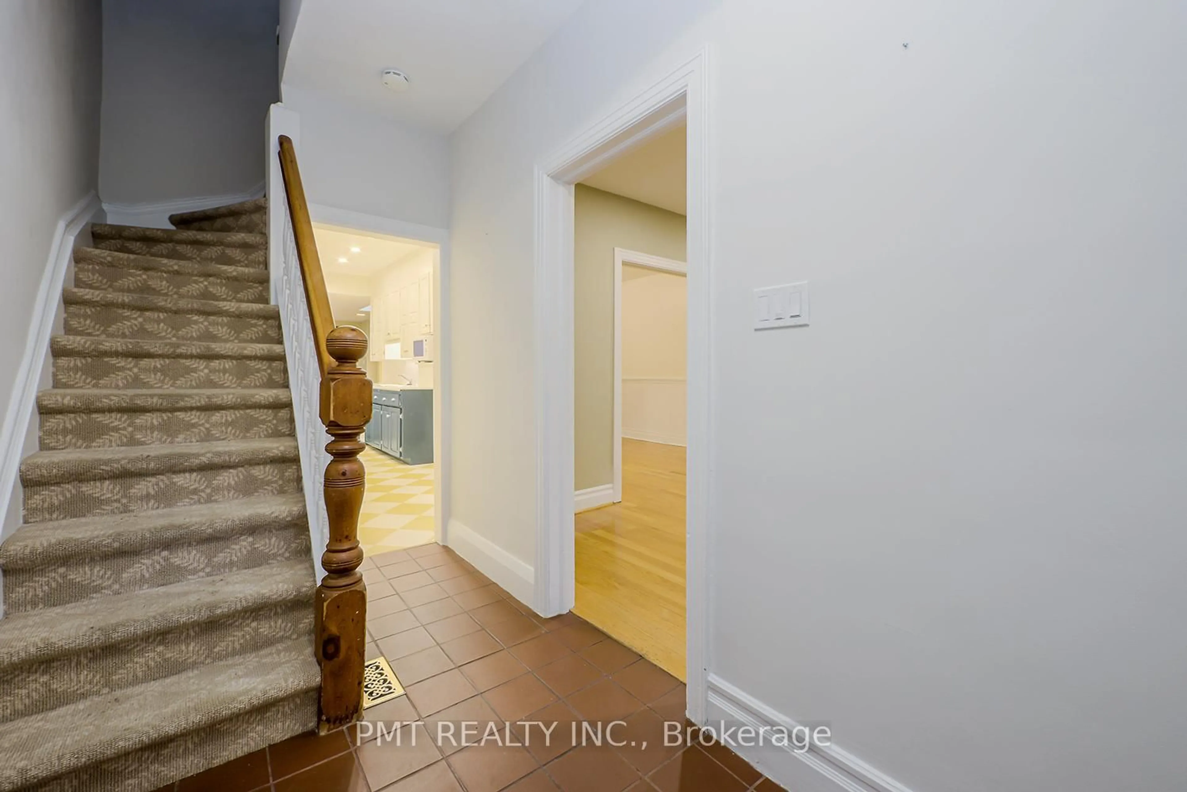 Indoor entryway for 47 Herbert Ave, Toronto Ontario M4L 3P8