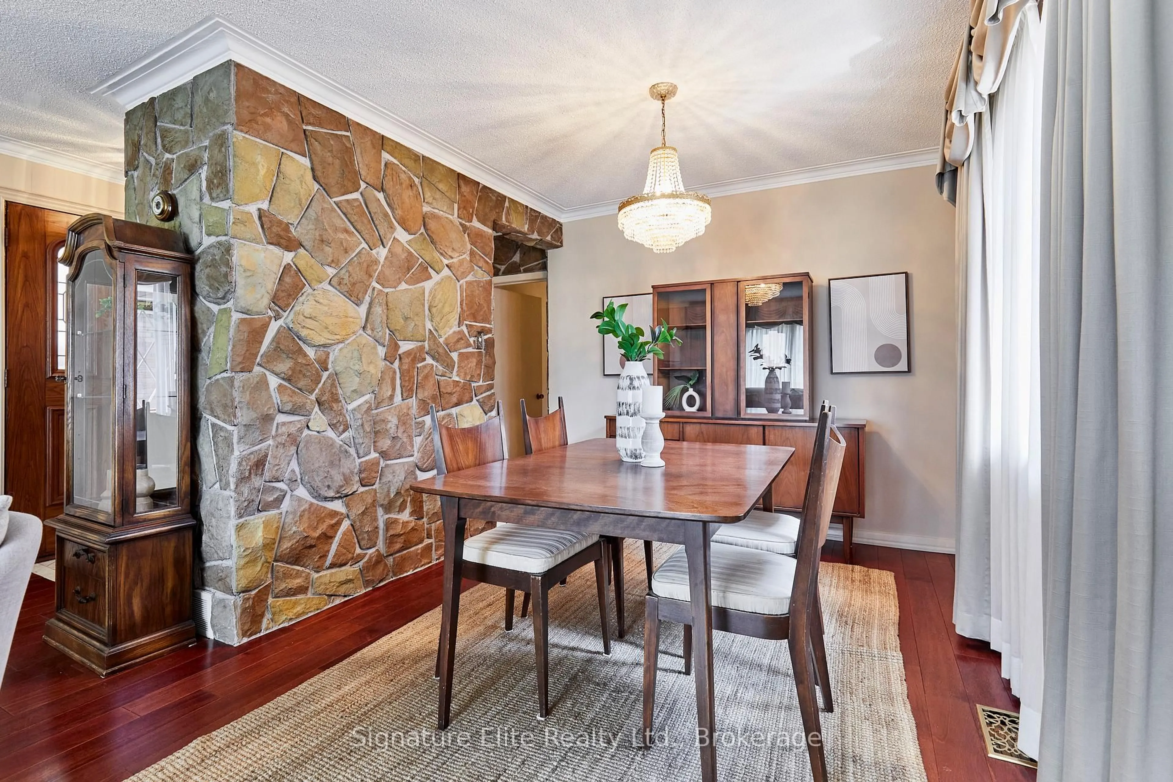 Dining room, unknown for 137 Haileybury Dr, Toronto Ontario M1K 4Y2