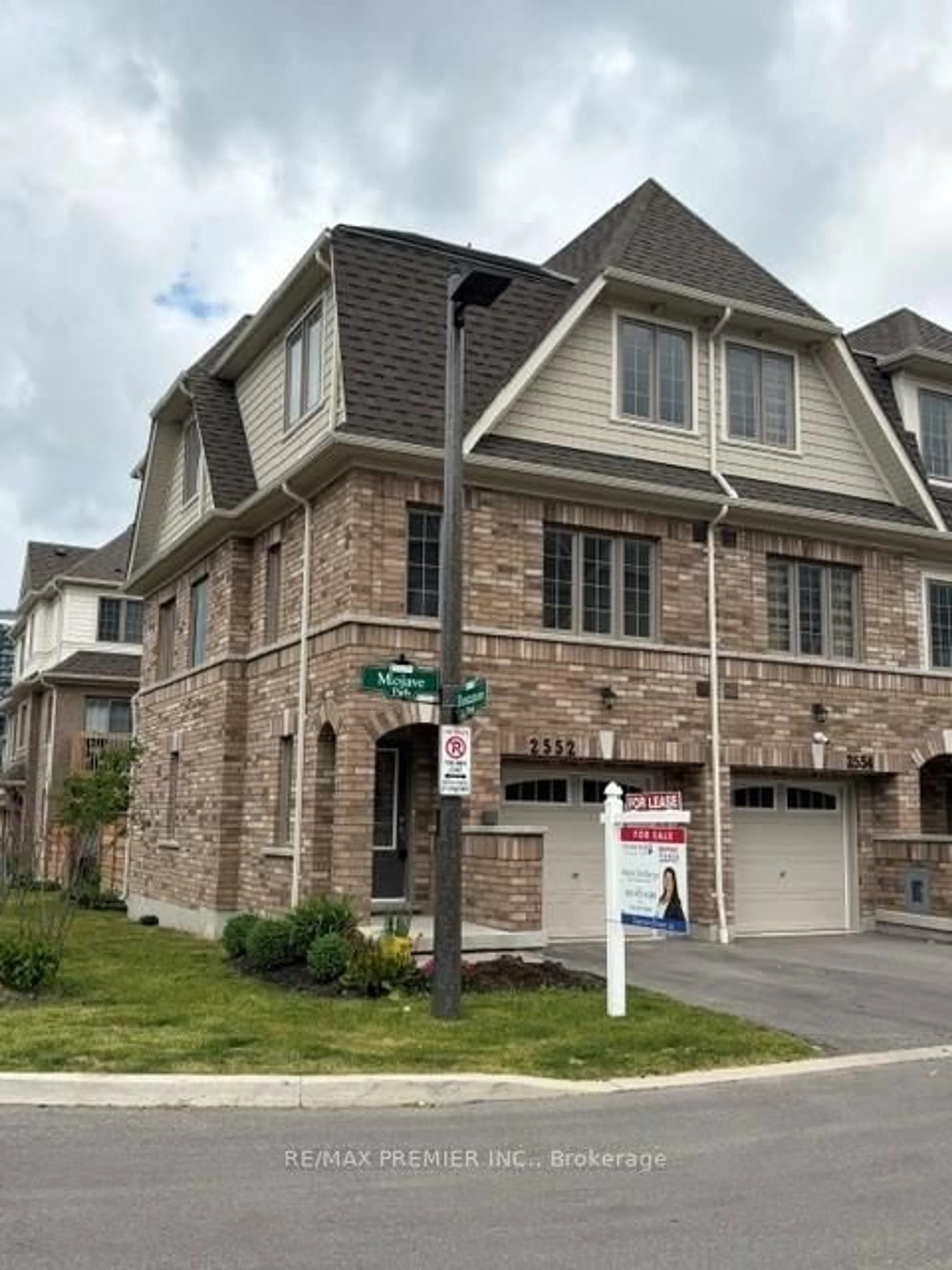 Home with brick exterior material, street for 2552 Mojave Path #144, Oshawa Ontario L1L 0J4