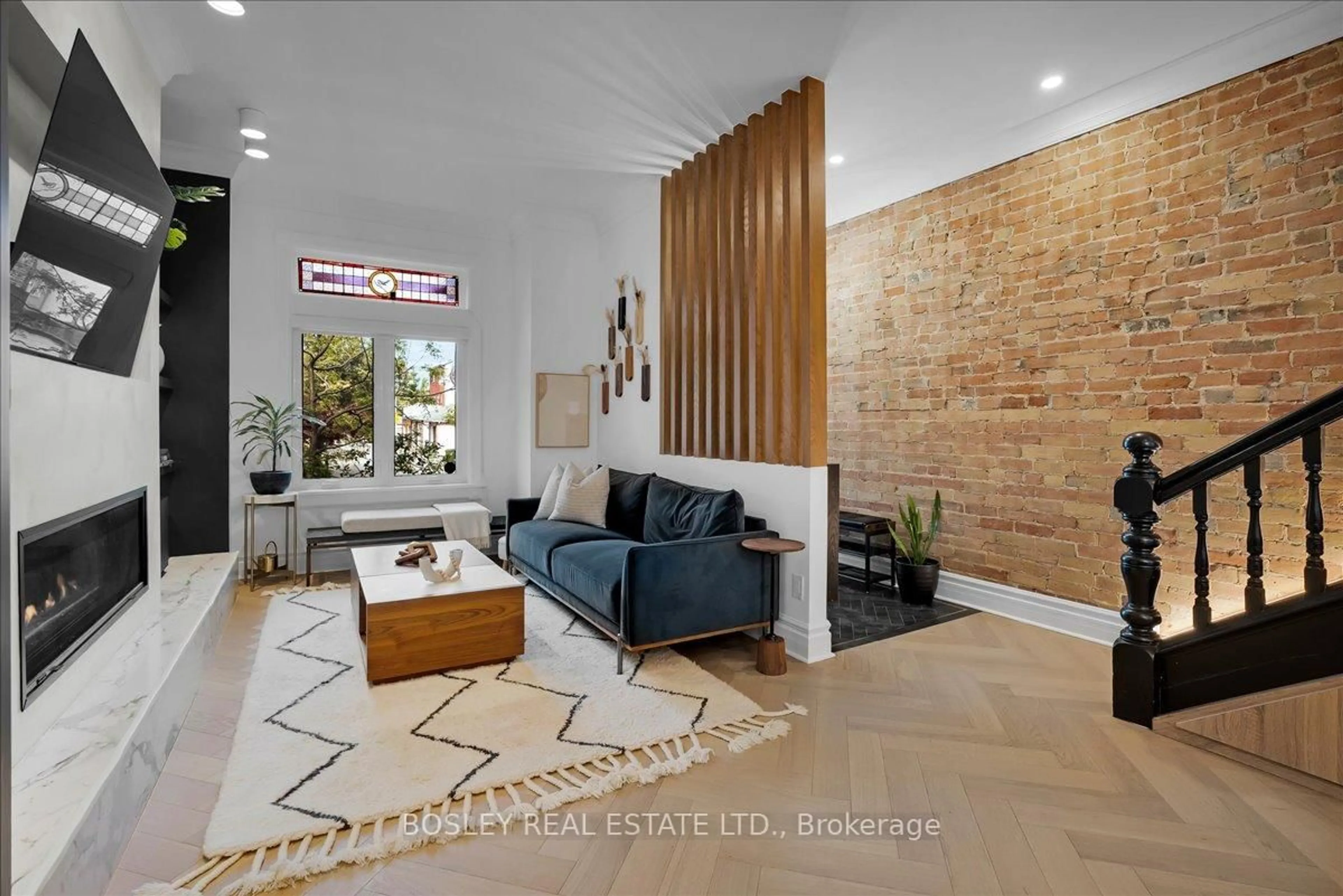 Unknown for 372 Logan Ave, Toronto Ontario M4M 2N8