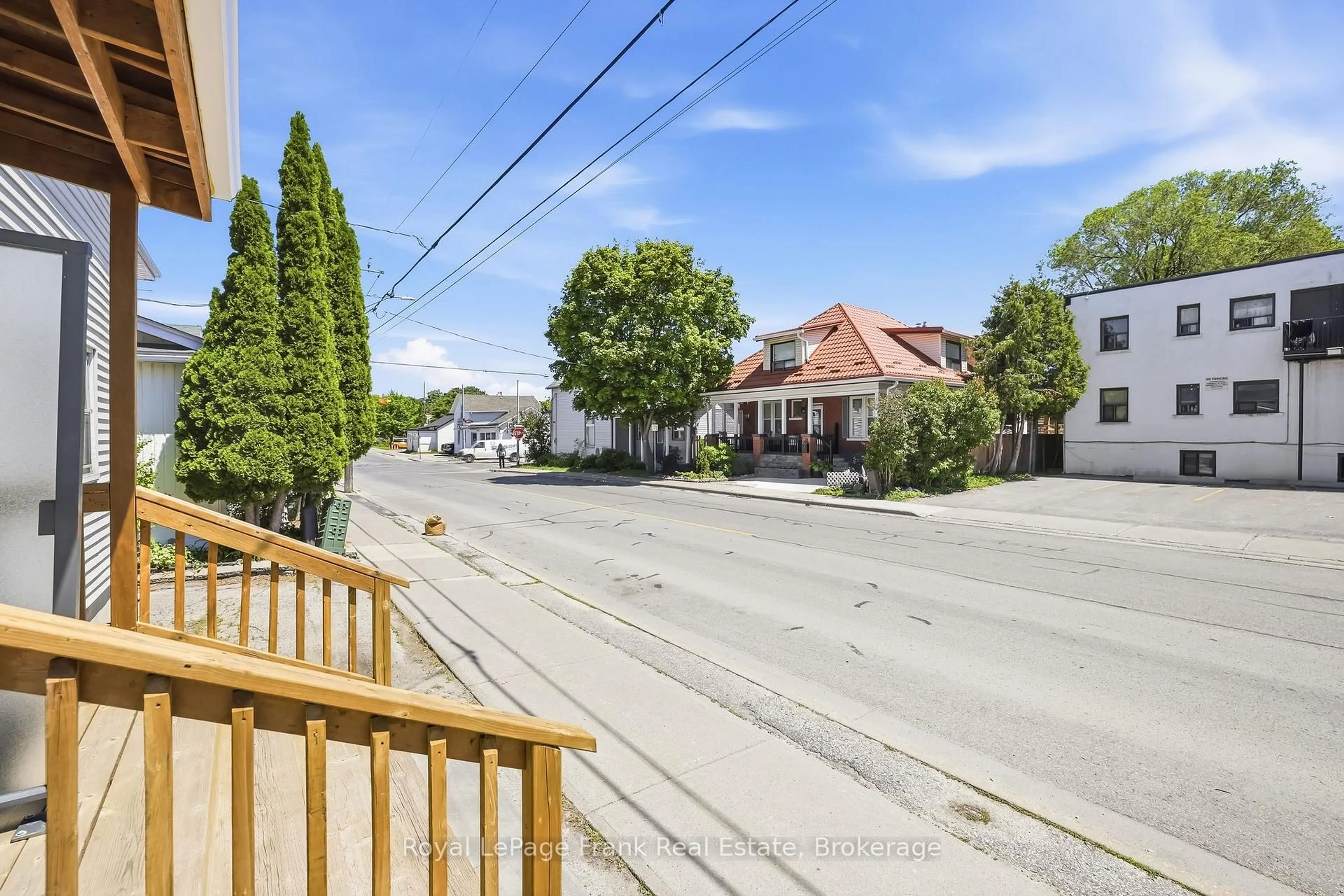 Patio, street for 36 & 38 Bruce St, Oshawa Ontario L1H 1P7
