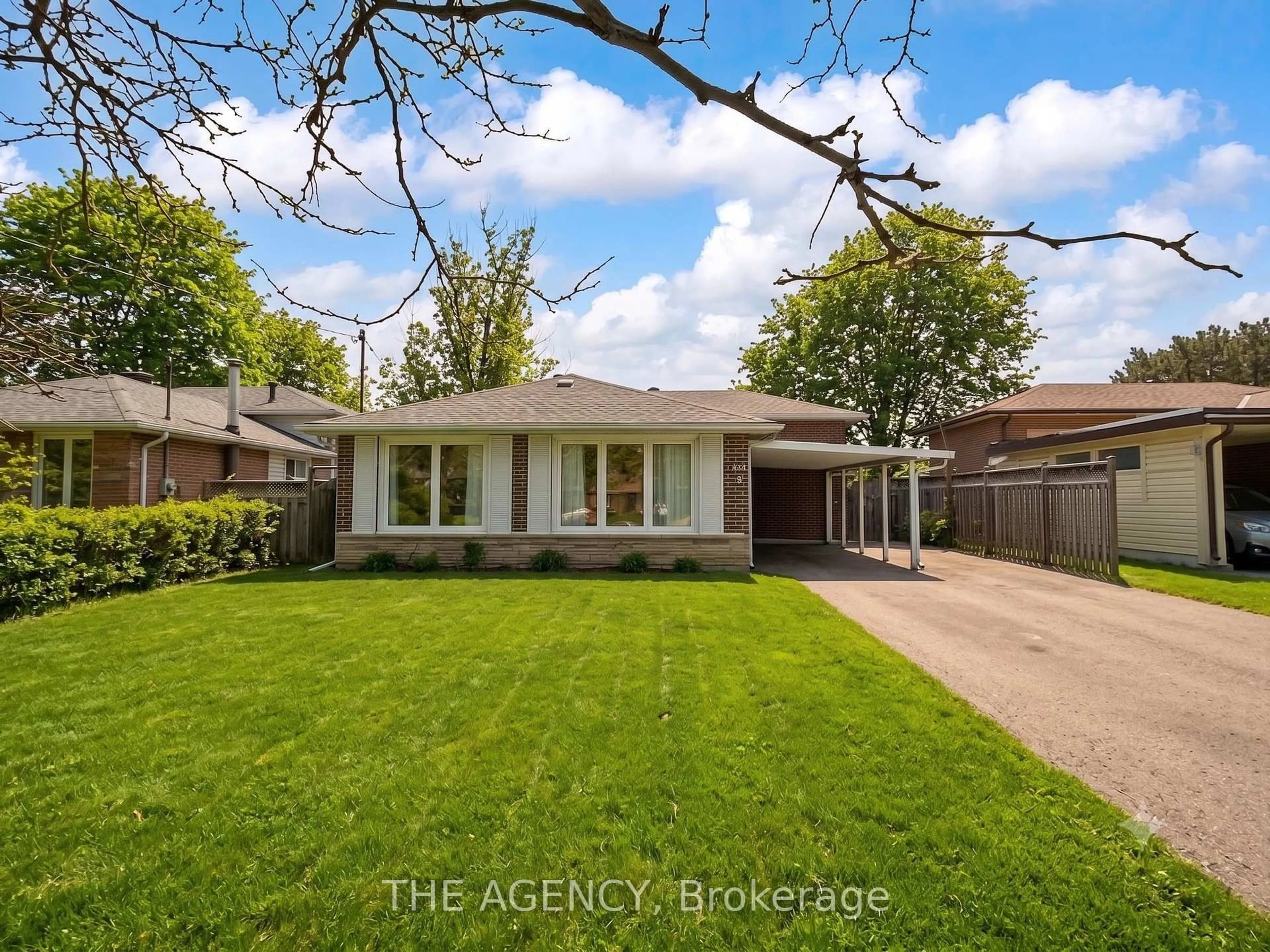Unknown for 54 Manorglen Cres, Toronto Ontario M1S 1W4