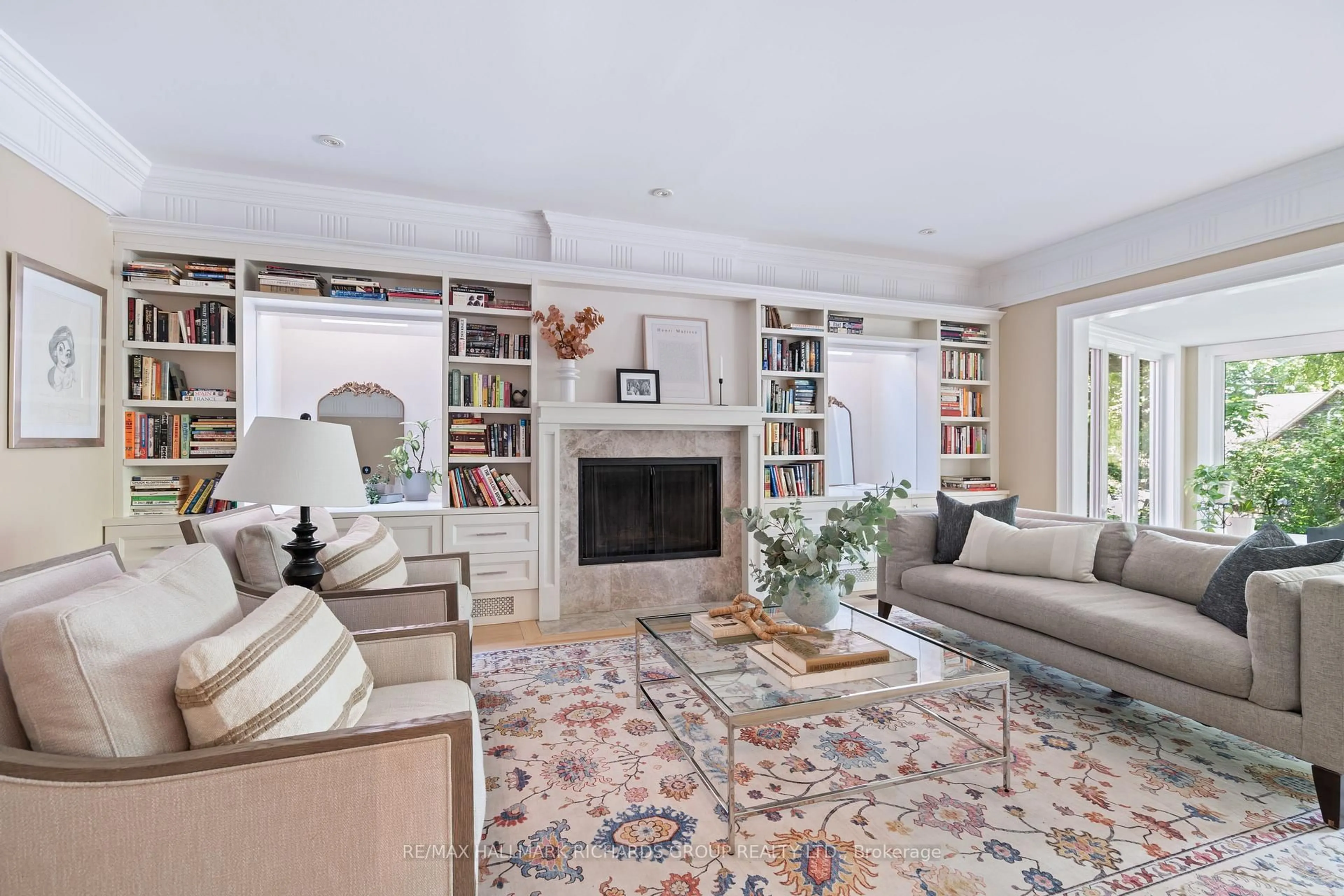 Living room with furniture, unknown for 10 Springbank Ave, Toronto Ontario M1N 1G3