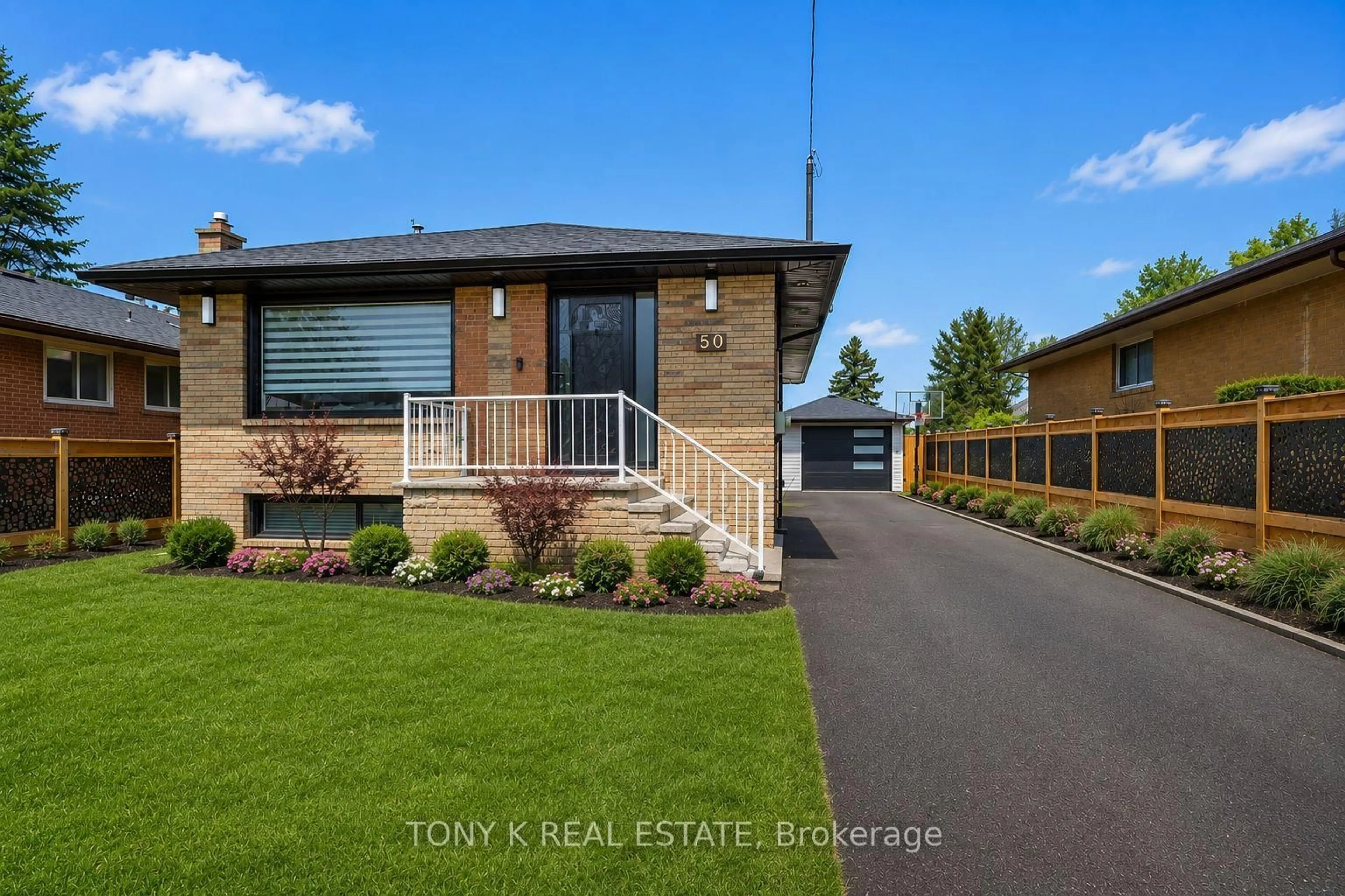 A pic from outside/outdoor area/front of a property/back of a property/a pic from drone, street for 50 Ranstone Gdns, Toronto Ontario M1K 2T4