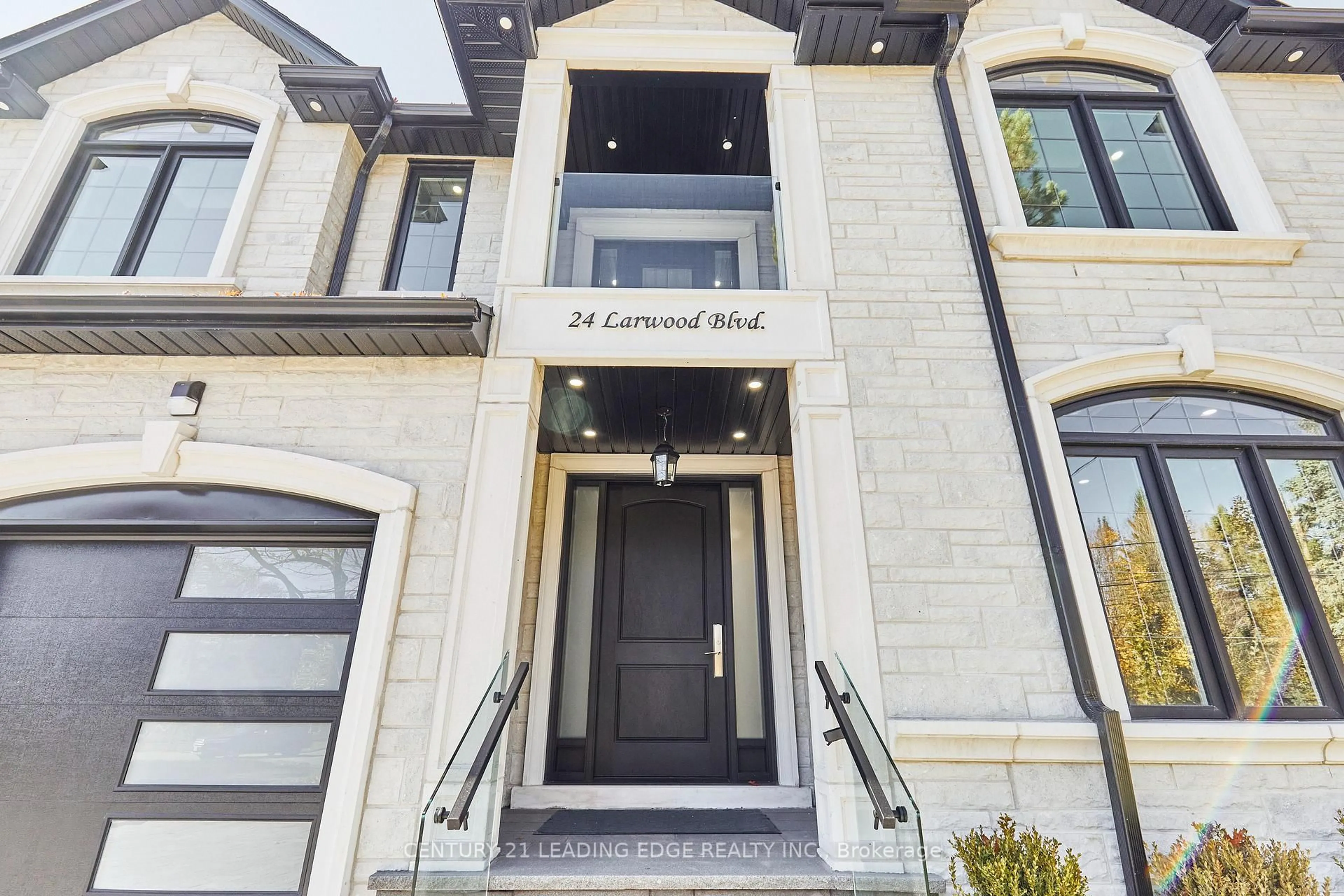 Unknown for 24 Larwood Blvd, Toronto Ontario M1M 2M5