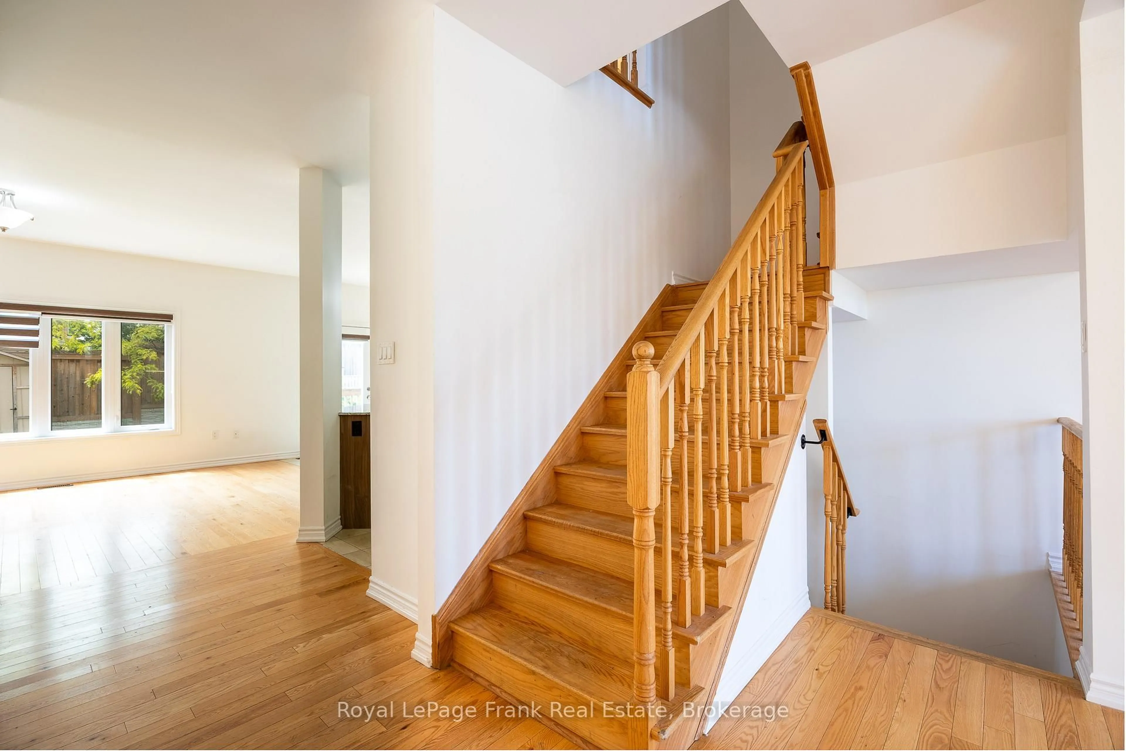 Stairs for 190 Lyle Dr, Clarington Ontario L1C 0V8