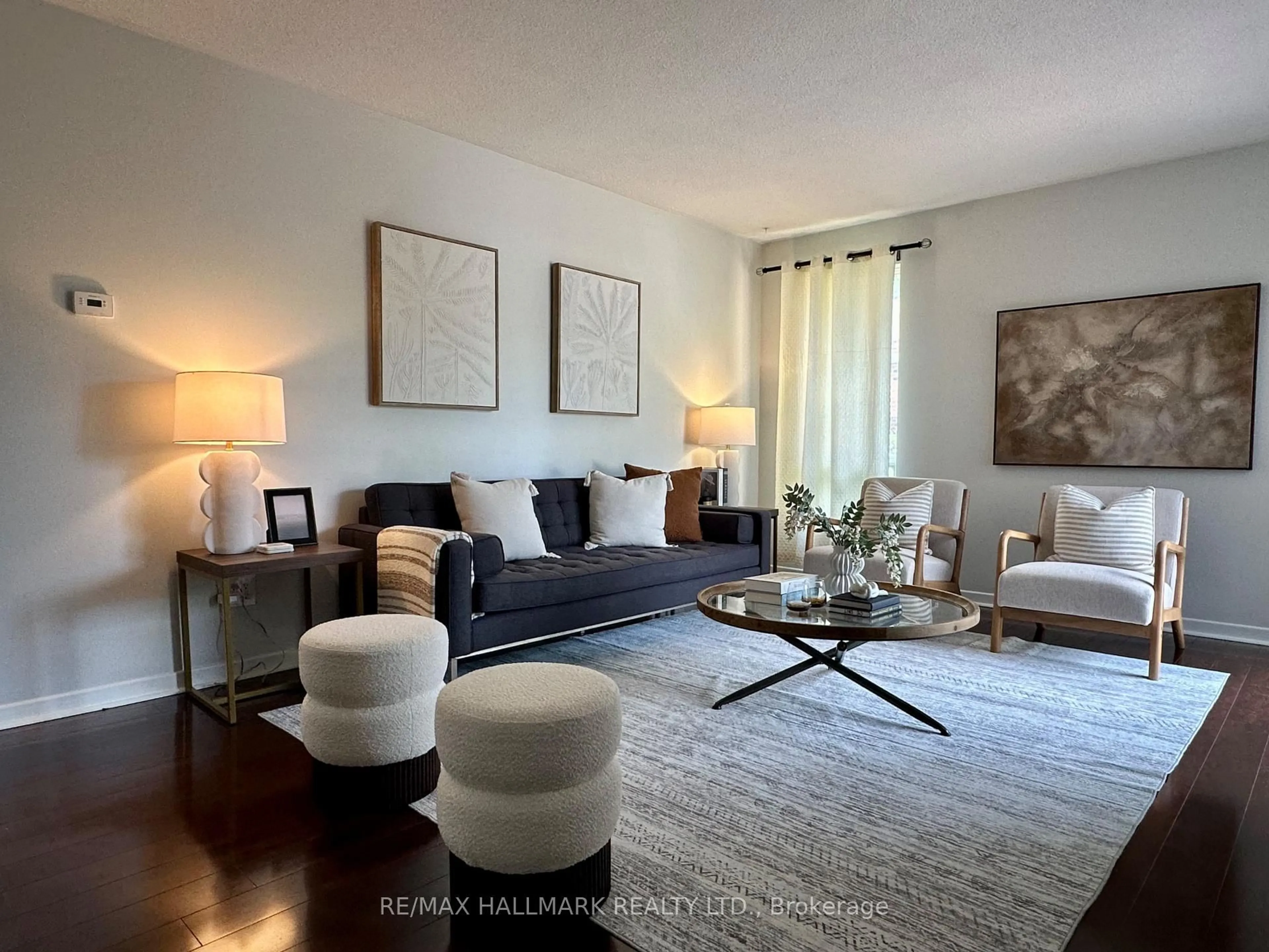 Living room with furniture, unknown for 1833 Shadybrook Dr, Pickering Ontario L1V 3A7