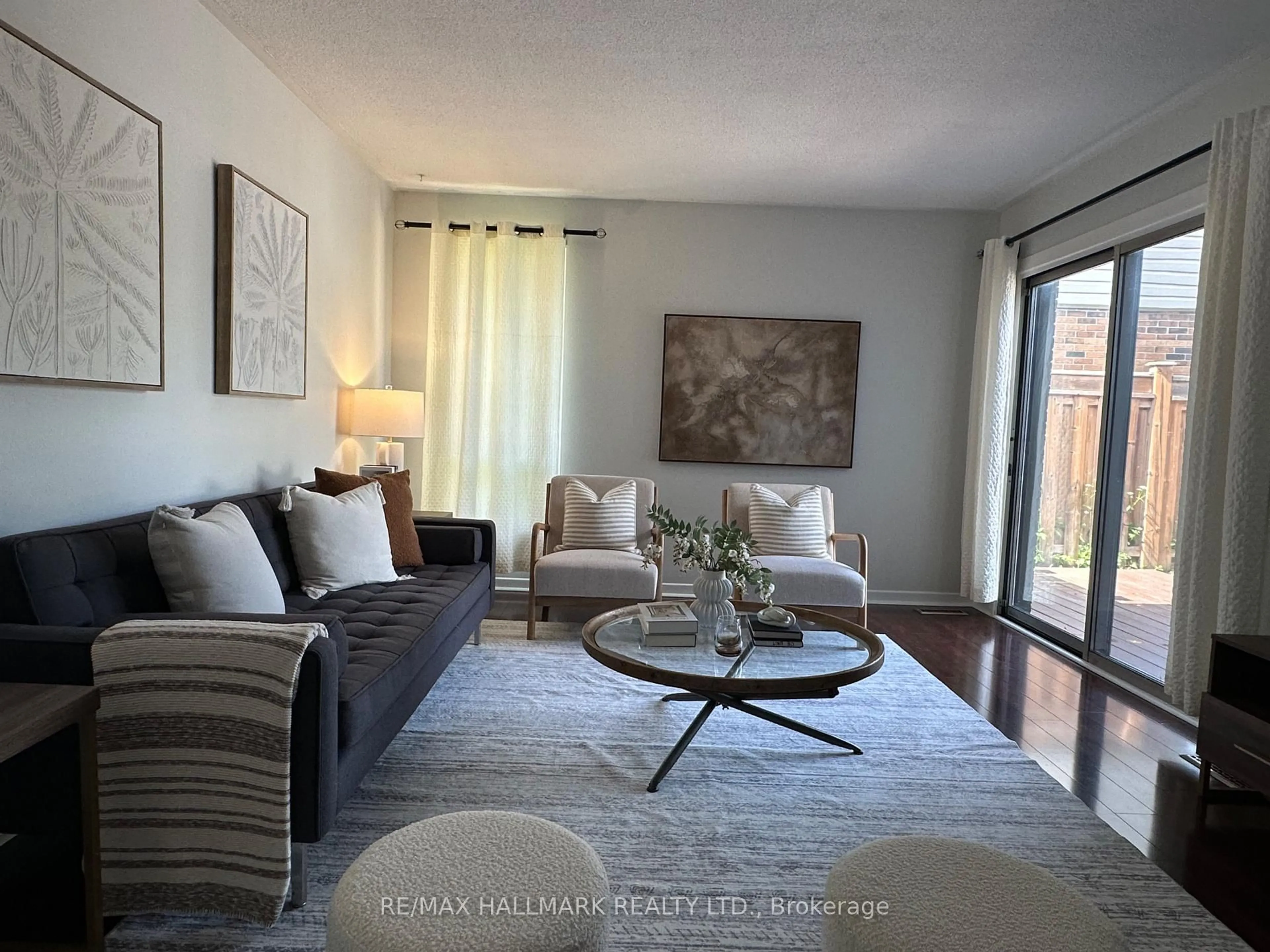Living room with furniture, unknown for 1833 Shadybrook Dr, Pickering Ontario L1V 3A7