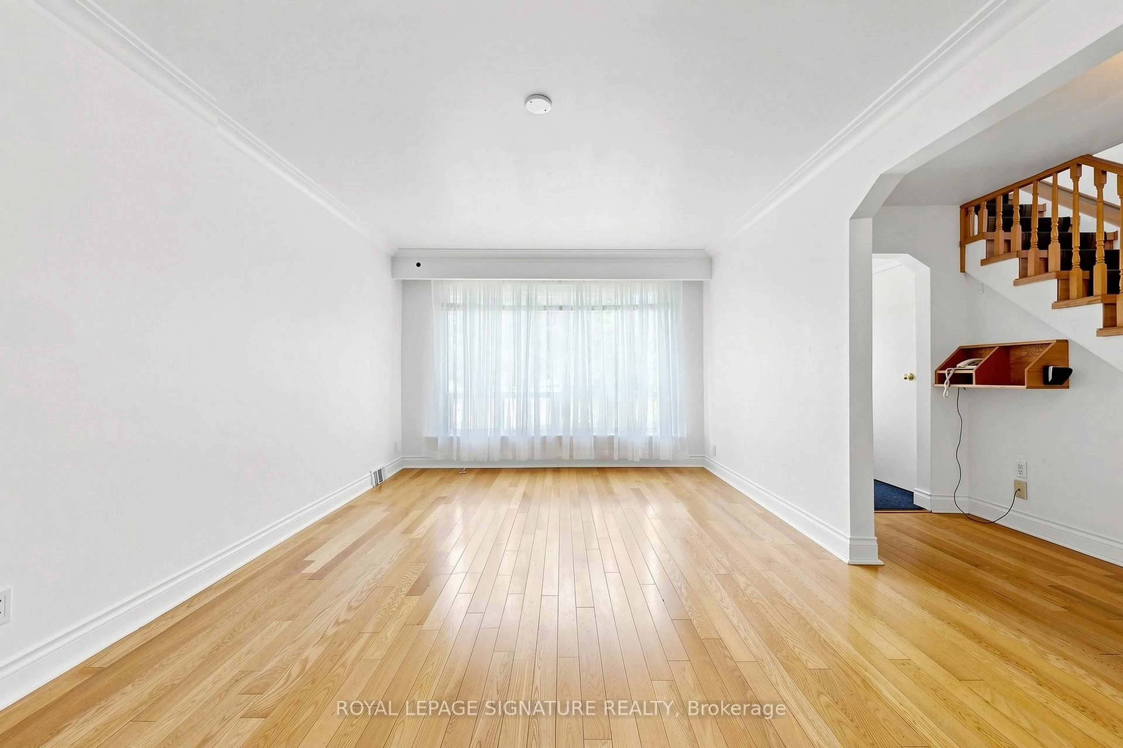 A pic of a room for 34 Lingarde Dr, Toronto Ontario M1R 1X6