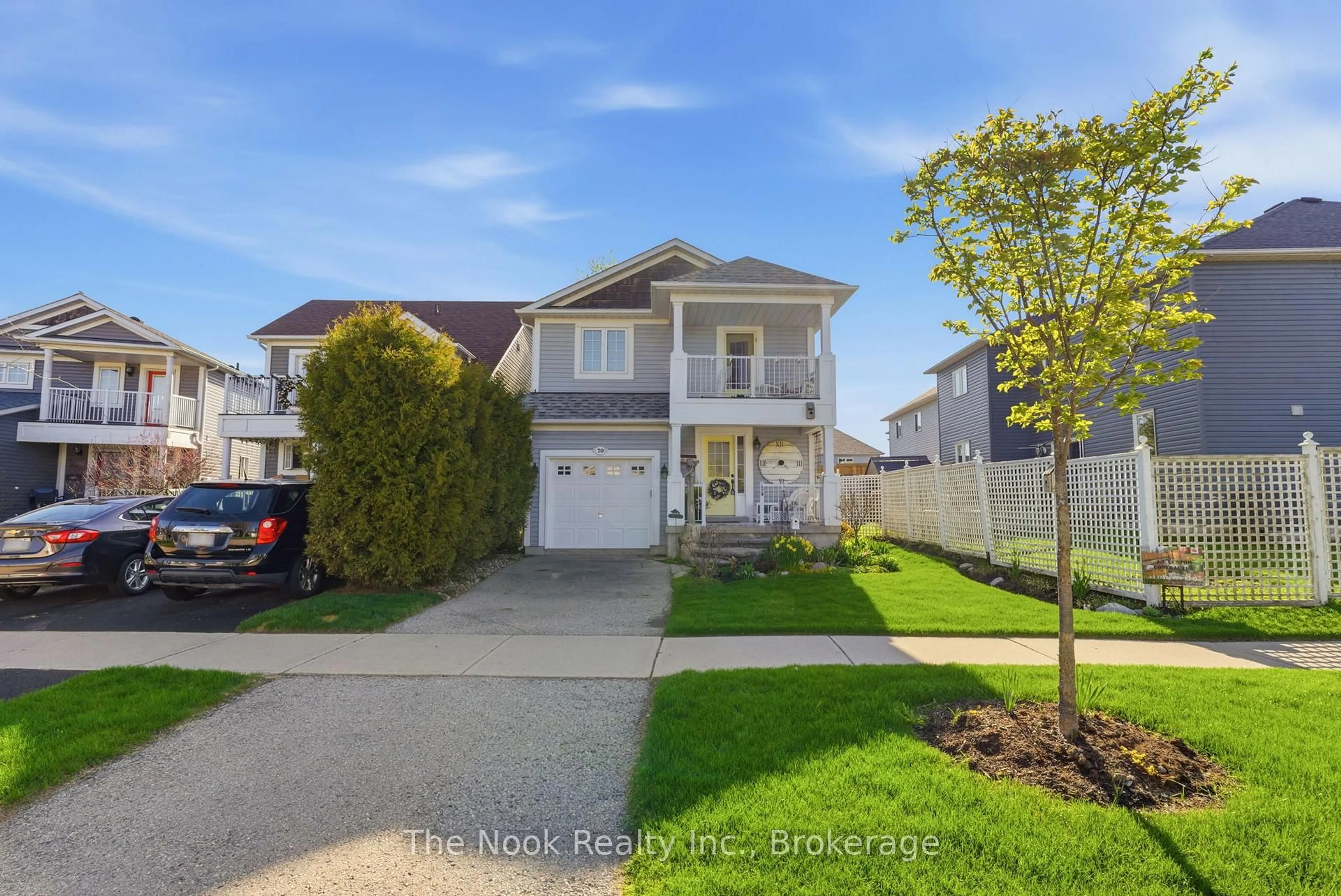 Home with vinyl exterior material, street for 70 Beacham Cres, Clarington Ontario L1B 1N1