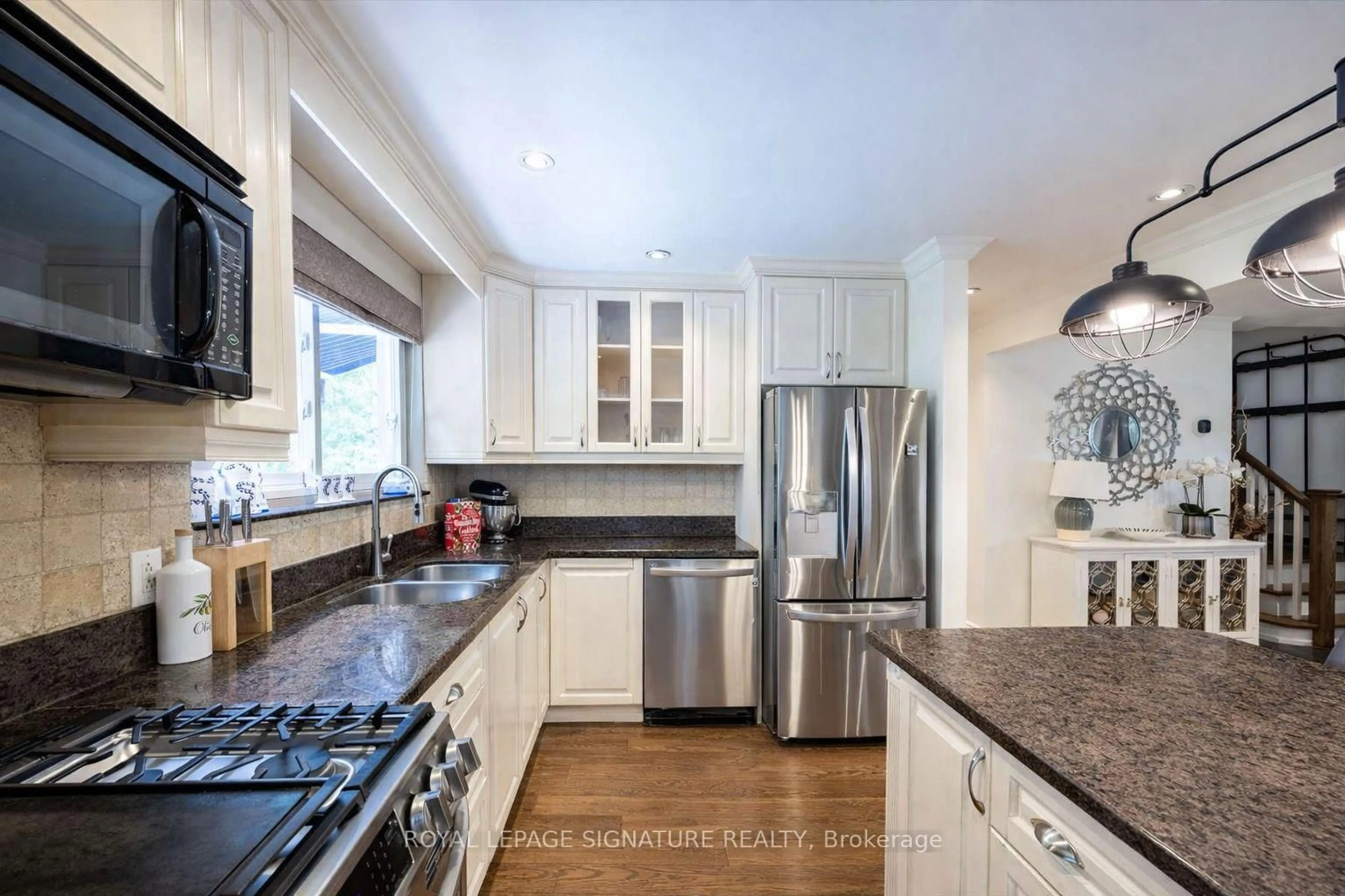 Contemporary kitchen, ceramic/tile floor for 105 Catalina Dr, Toronto Ontario M1M 1K7