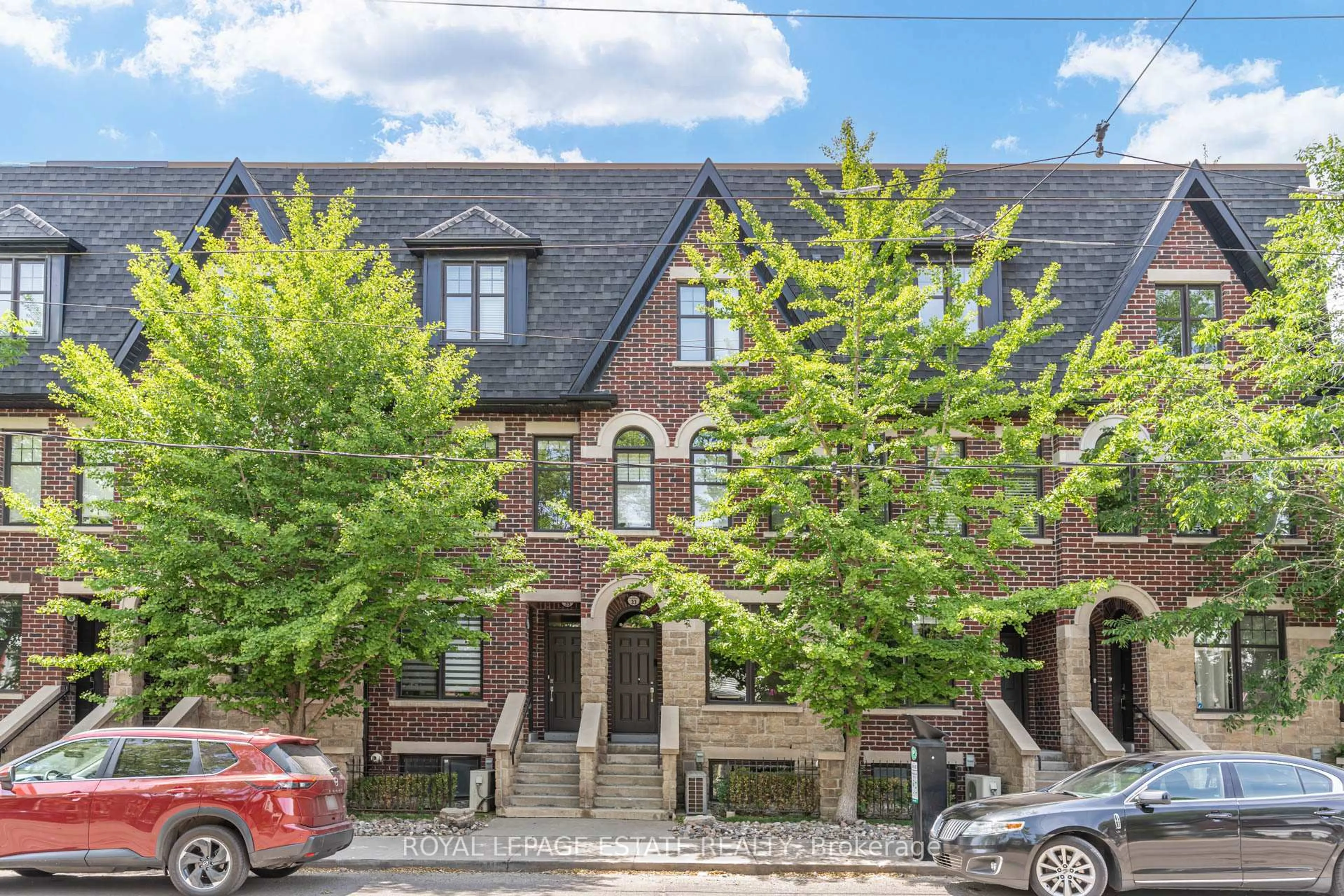Home with brick exterior material, street for 140 Broadview Ave #32, Toronto Ontario M4M 0A8