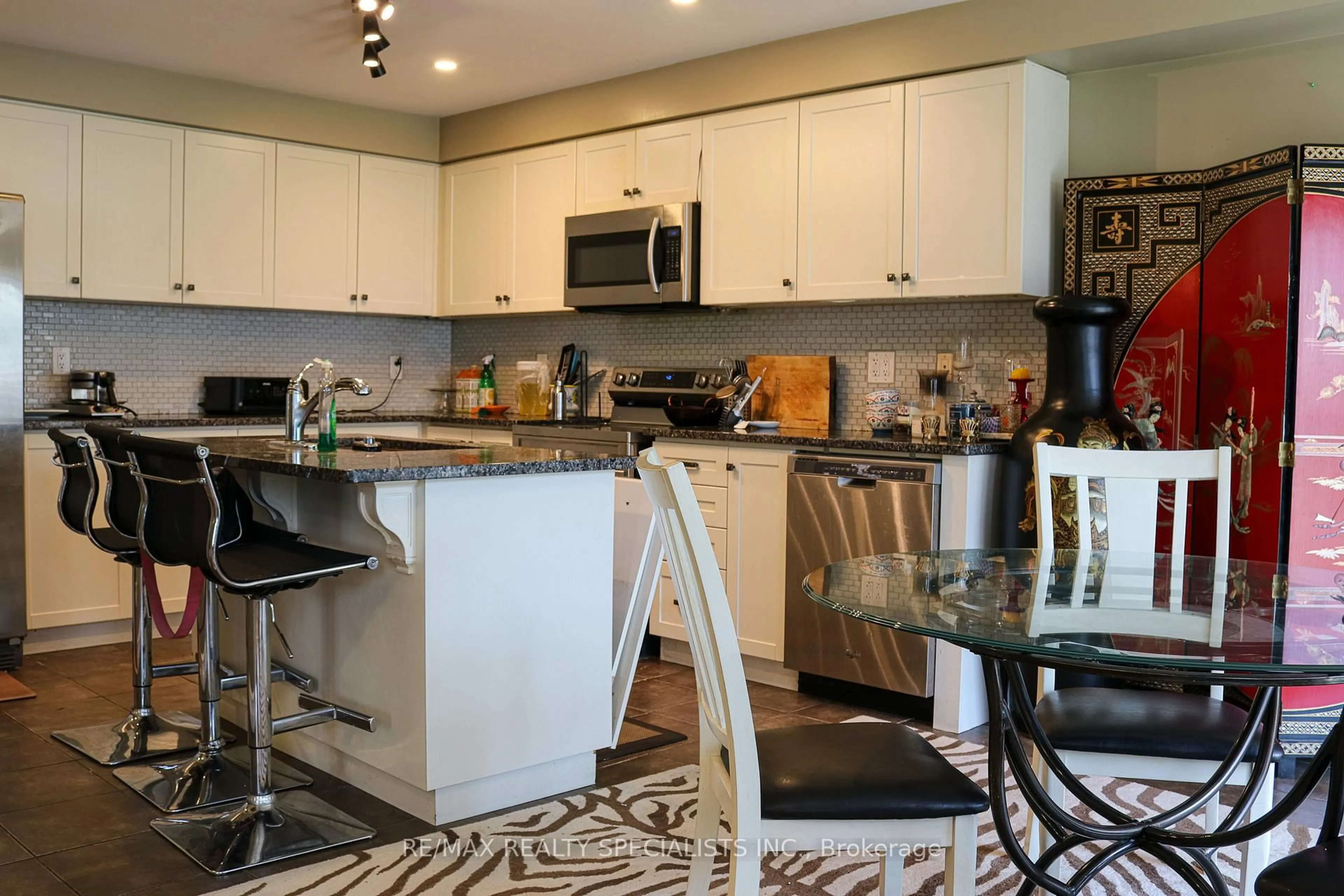 Open concept kitchen, unknown for 57A Concession St, Clarington Ontario L1C 5M7